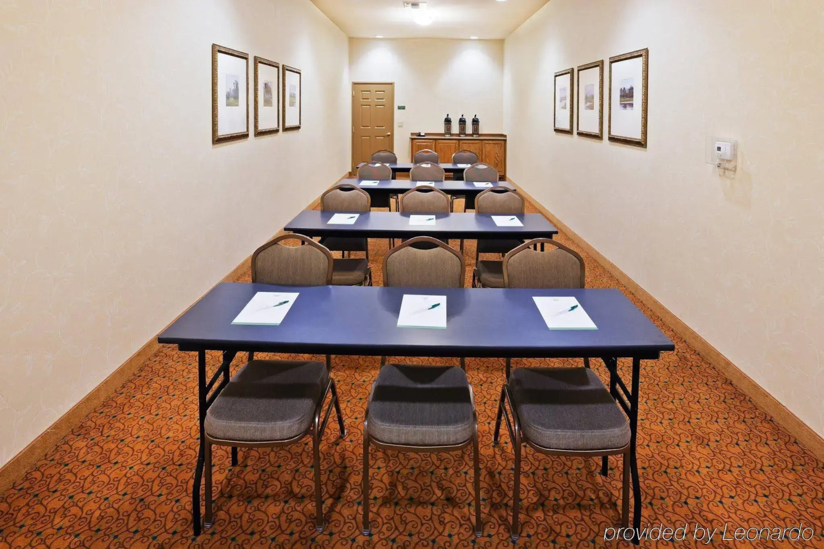 Red Roof Inn & Suites Midland