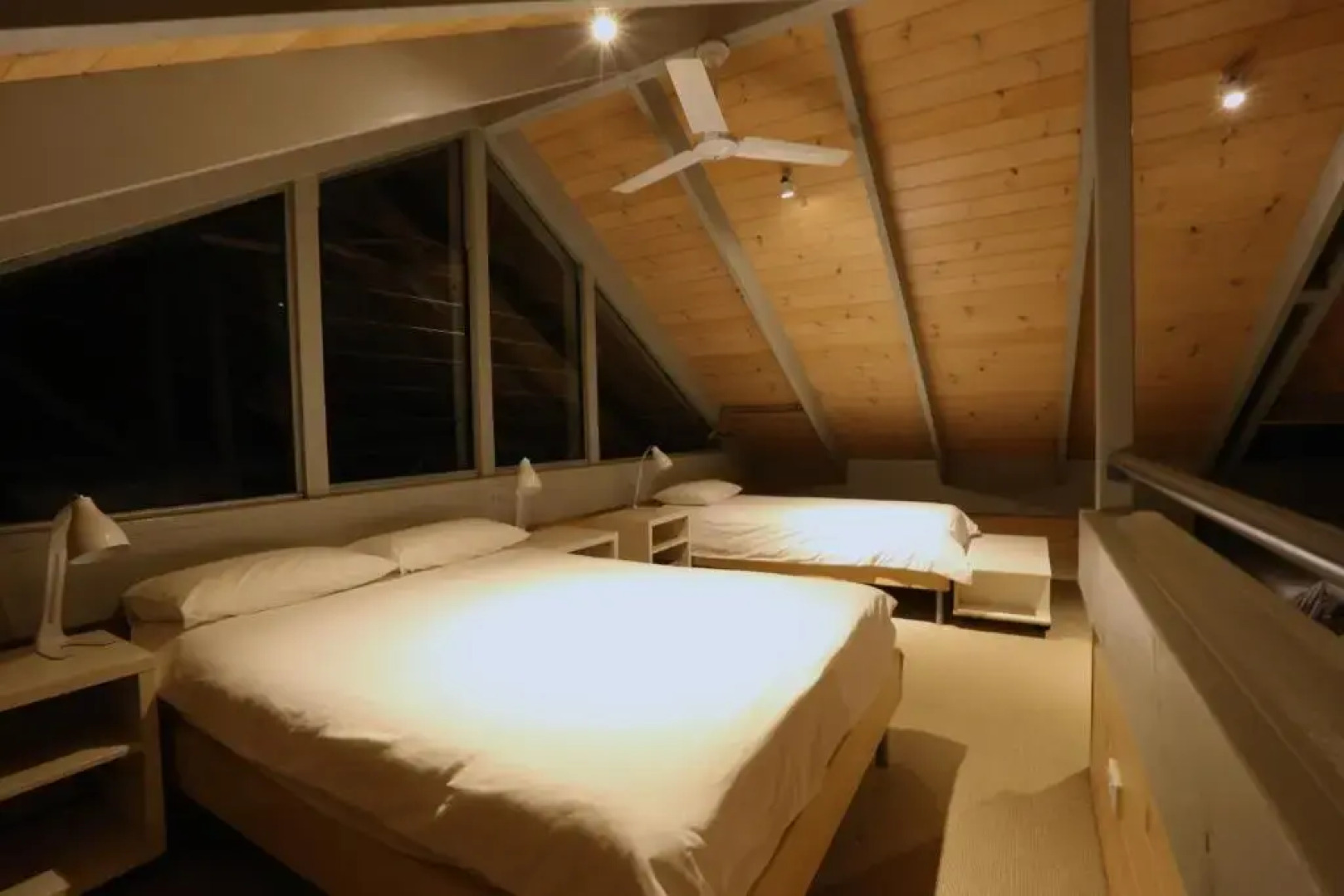 Bombah Point Eco Cottages