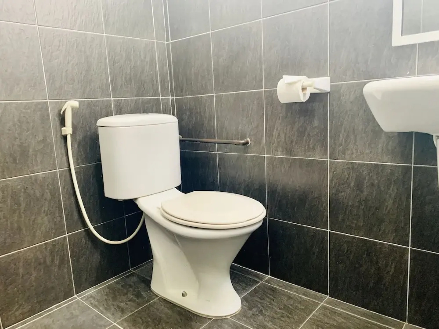 OYO 90036 Eagle Wood Garden