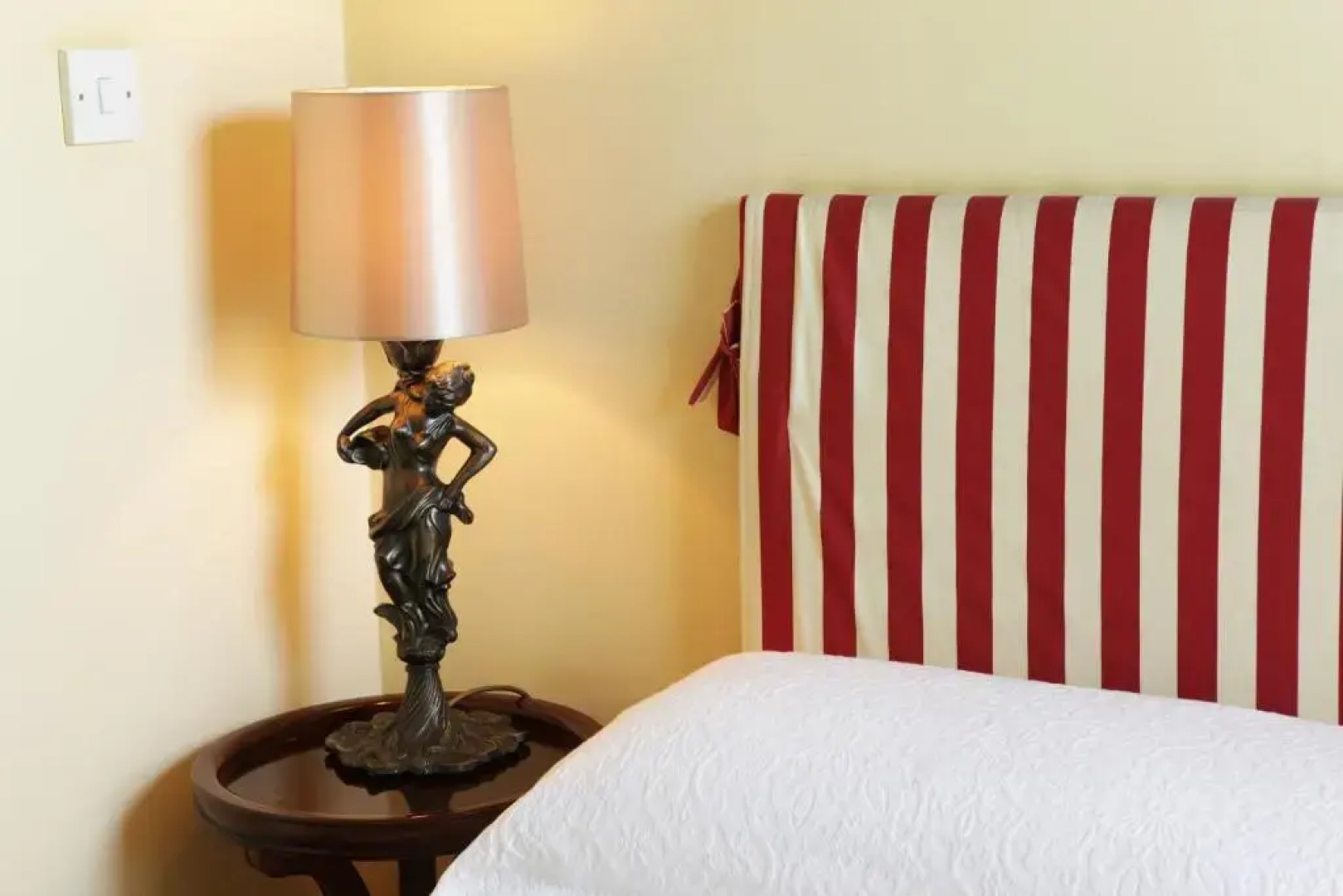 Crottys Pub & Accommodation