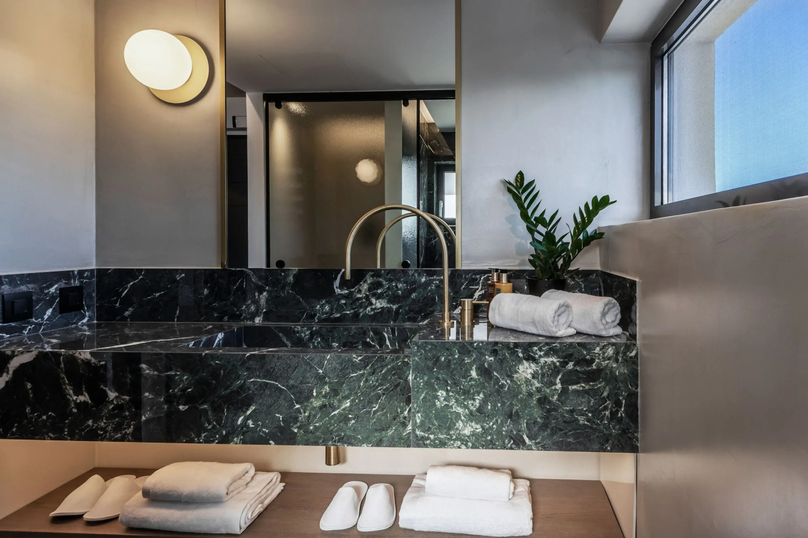 ACRO Upscale Residences