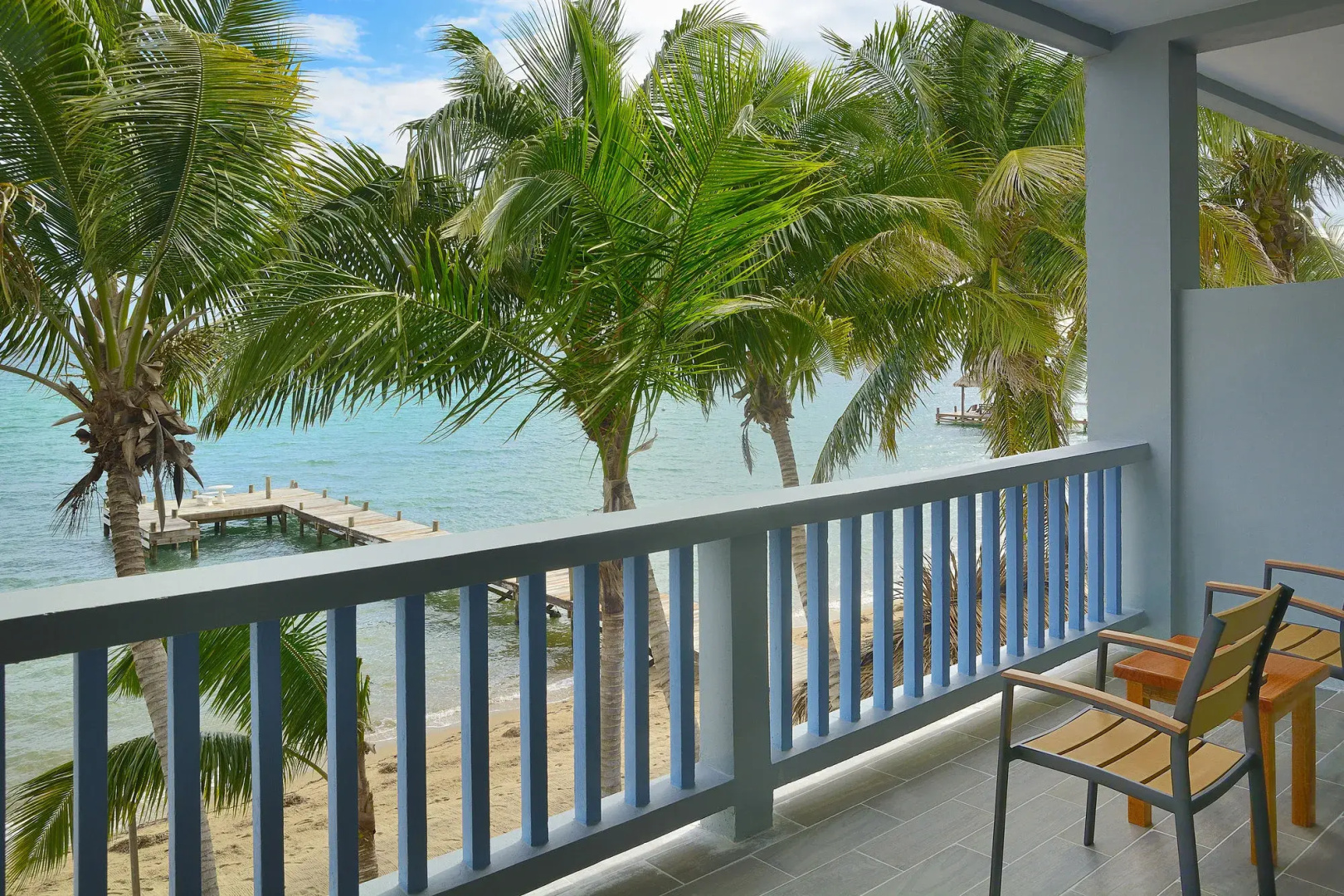Parrot Cove Lodge