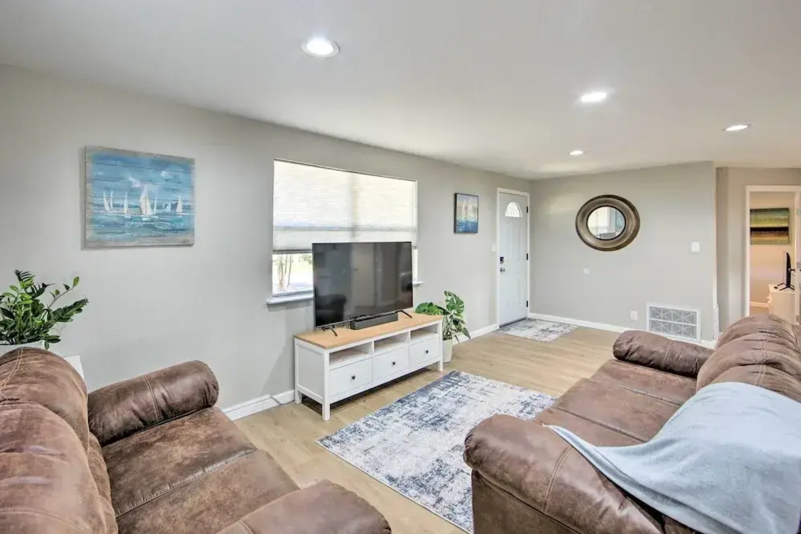 On-site Boat Launch: Gun Barrel City Lake House