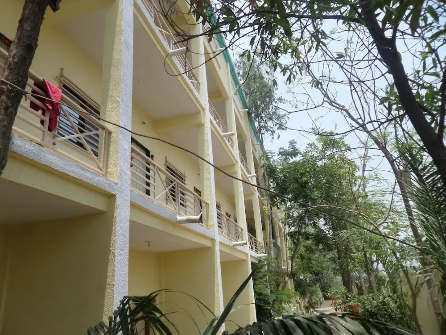 Hotel Om Sai Chattra Icon Residency