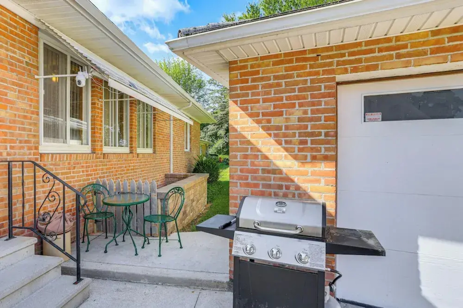 < 1 Mi to Dtwn Tiffin: Home w/ Outdoor Space!