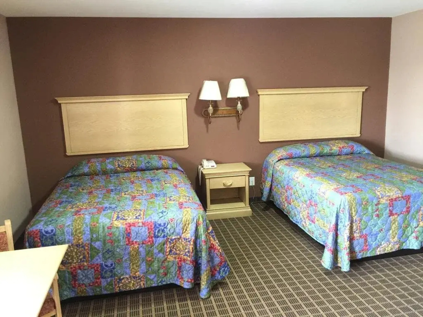 Crown Inn - Fayetteville