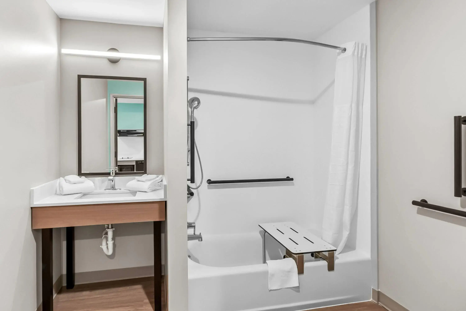 ECHO Suites Extended Stay by Wyndham Sterling