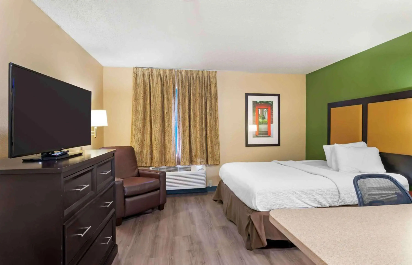 Extended Stay America Suites Kansas City Airport