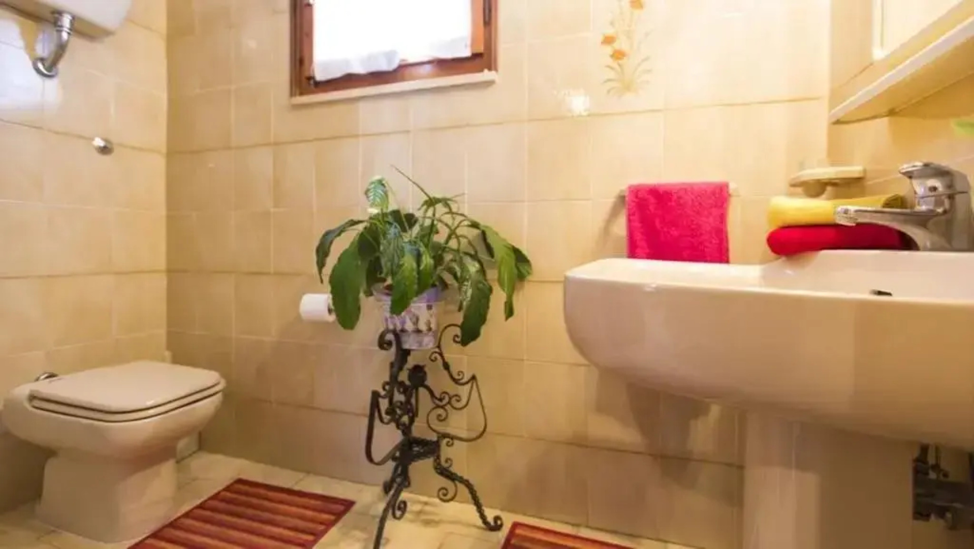 Villa sulla riva della marina di Sorso 3 camere veranda sul mare giardino