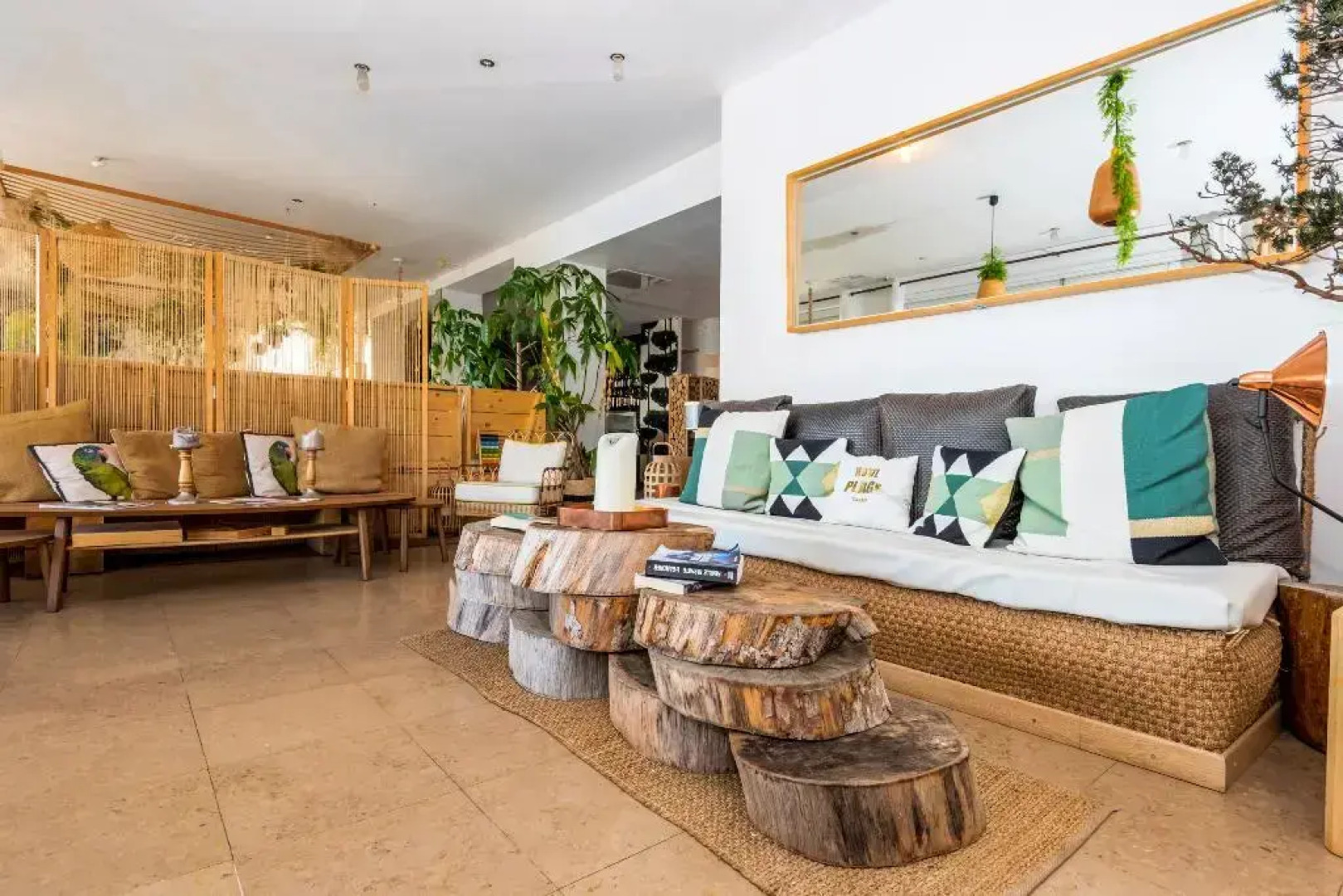 Hôtel de la Plage Mahogany