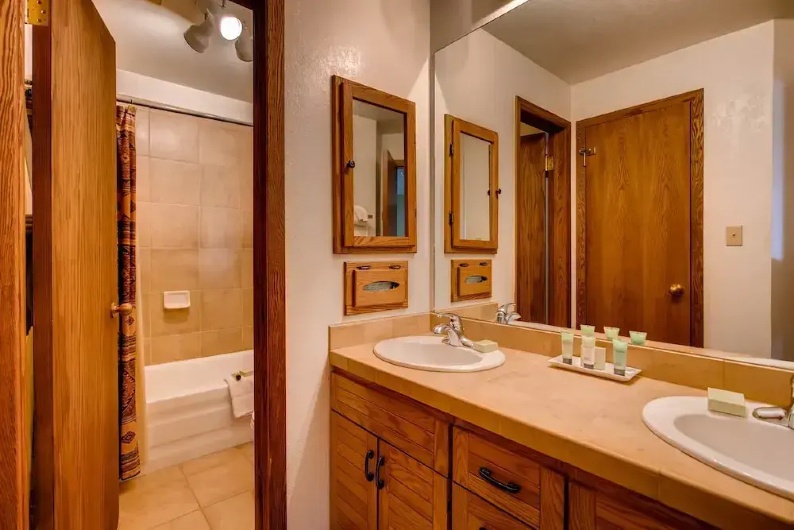 Spacious 2 Br Unit With Completely Updated Kitchen 2 Bedroom Condo - No Cleaning Fee! by RedAwning