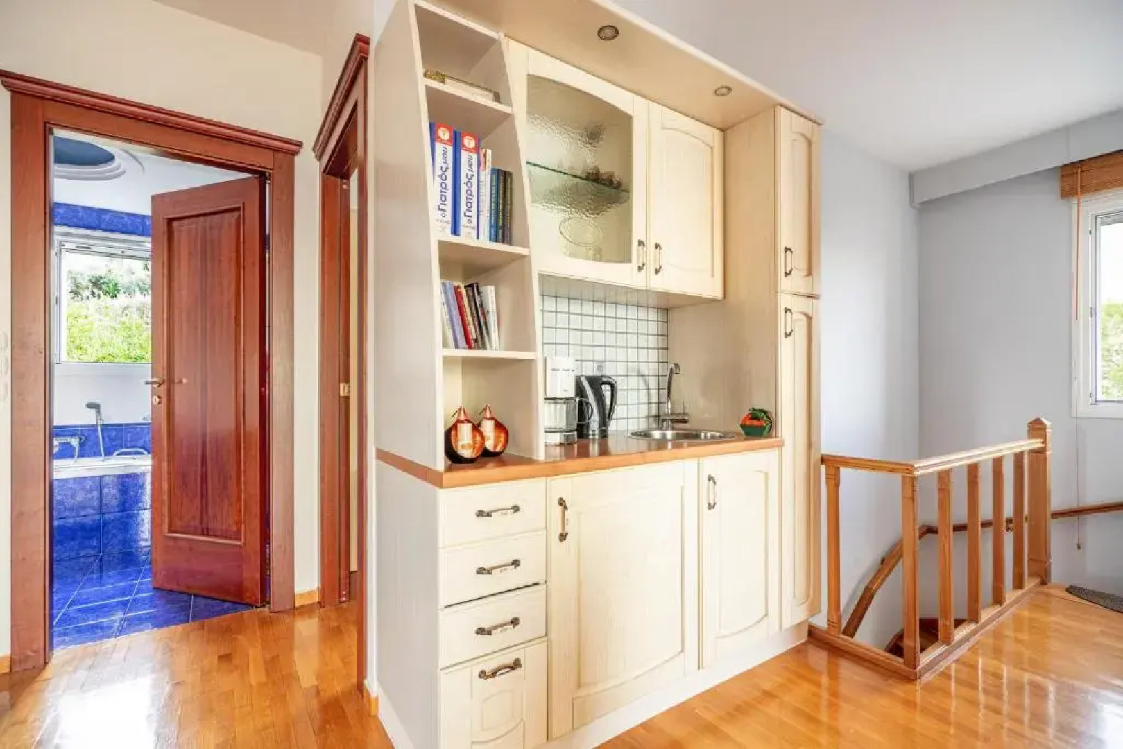 Villa Thea-1 hour and 50 minutes from Athens International Airport