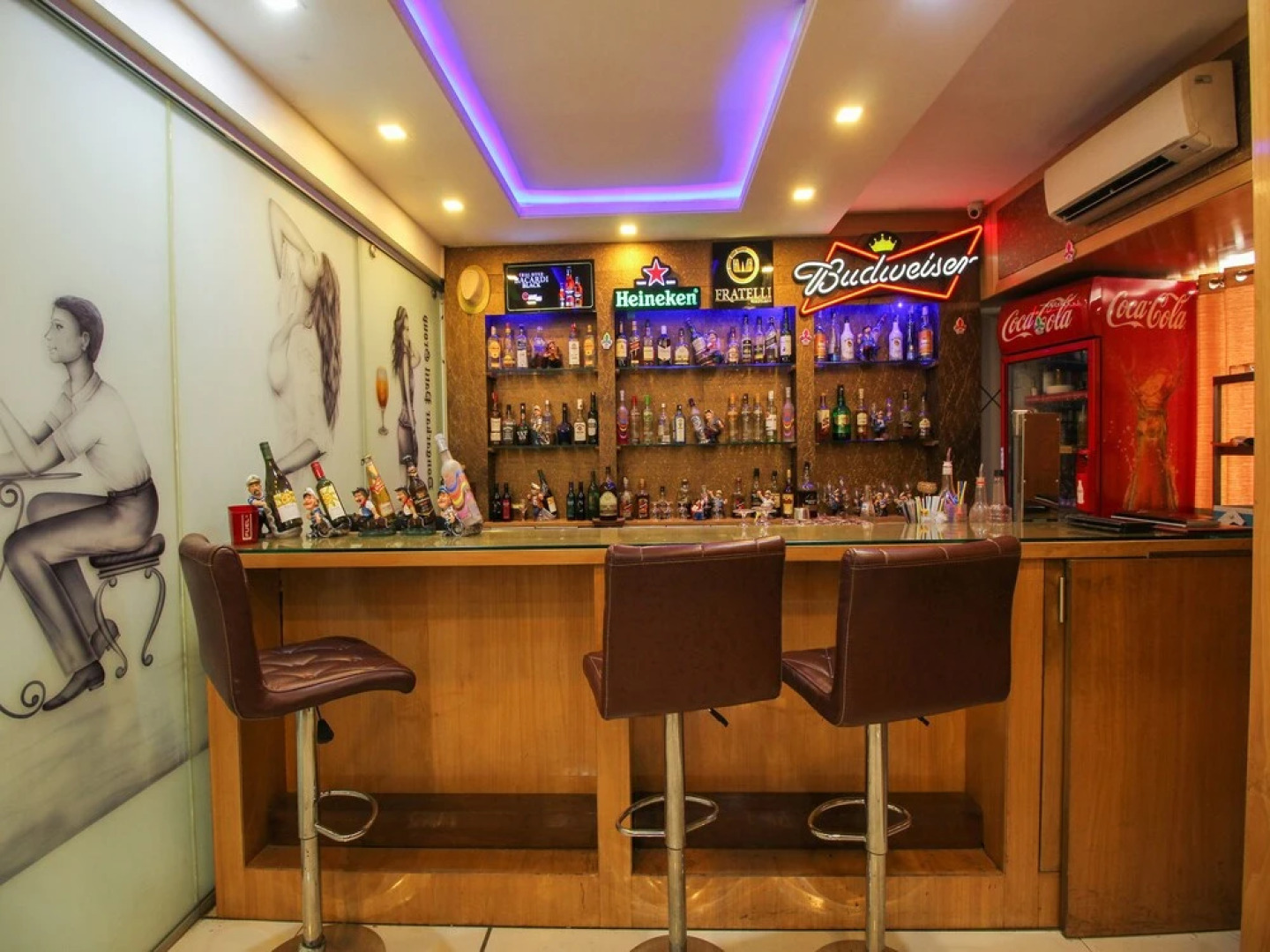 Capital O 3285 Hotel Radiant