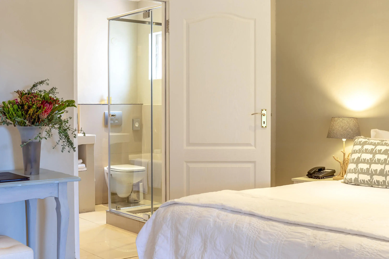 Whale Rock Luxury Lodge