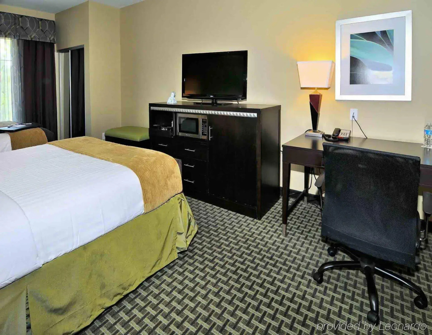 Comfort Suites New Bern near Cherry Point