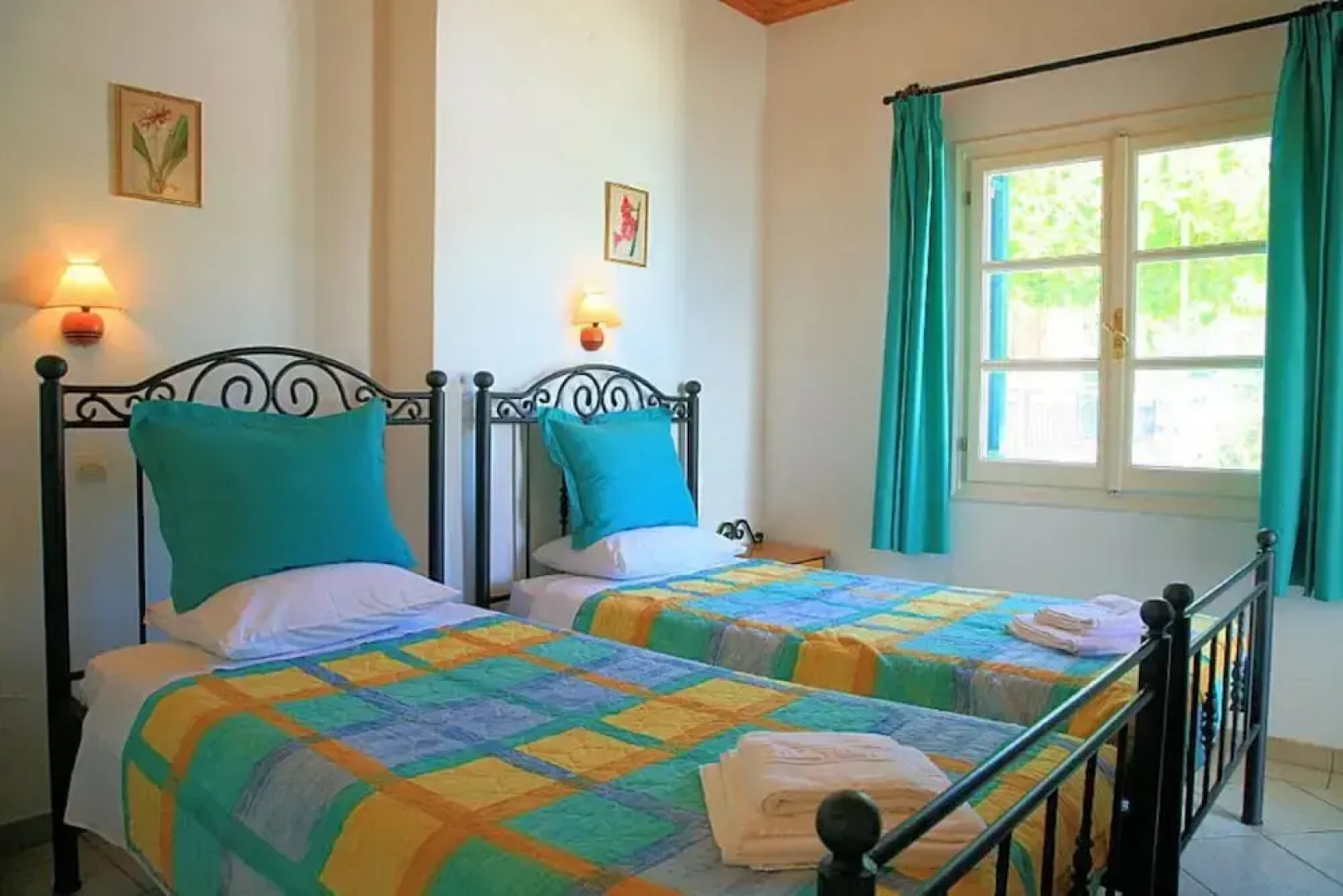 Alexandra Walk to Beach Sea Views A C Wifi Car Not Required - 218