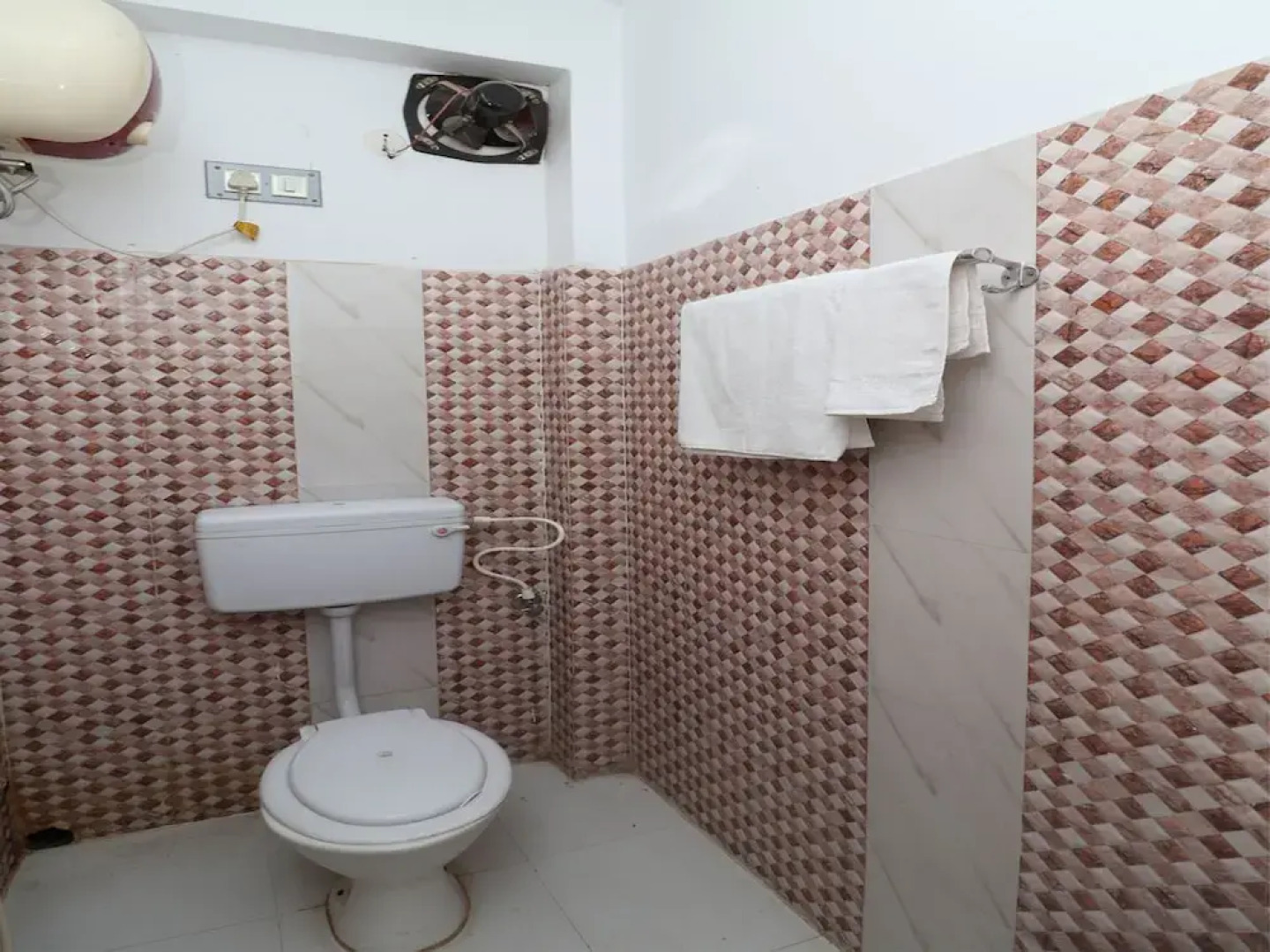 Trinayani Atithi Niwas By OYO Rooms