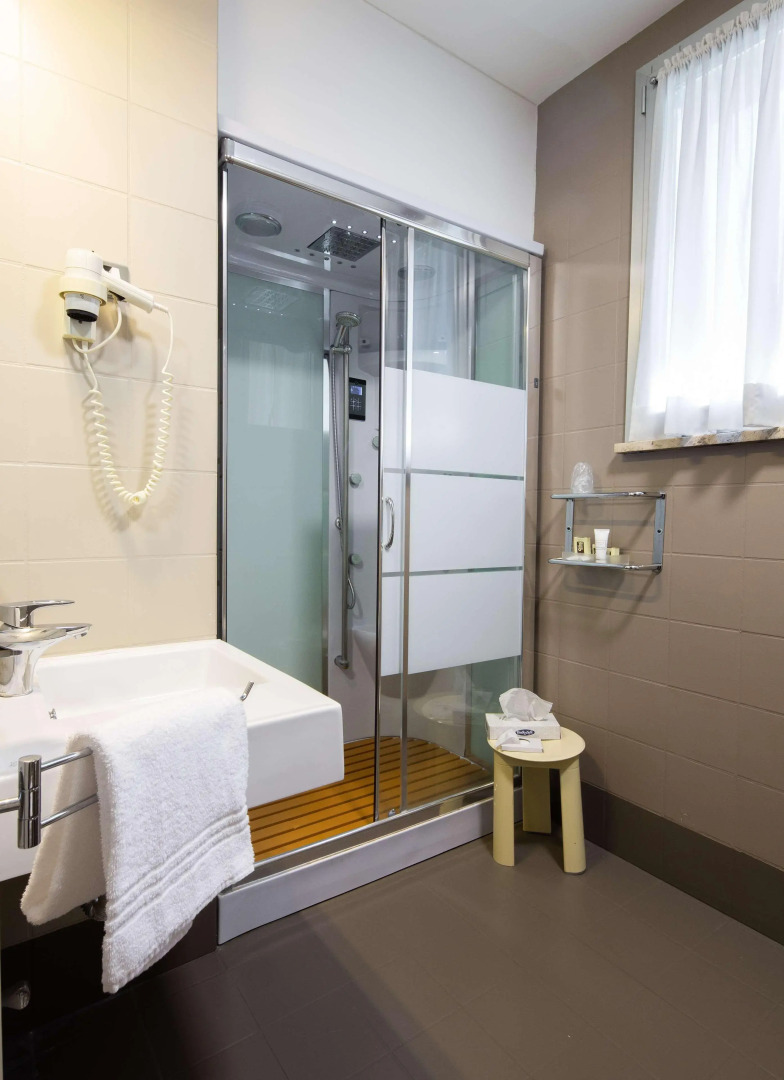 Jet Hotel, Sure Hotel Collection by Best Western