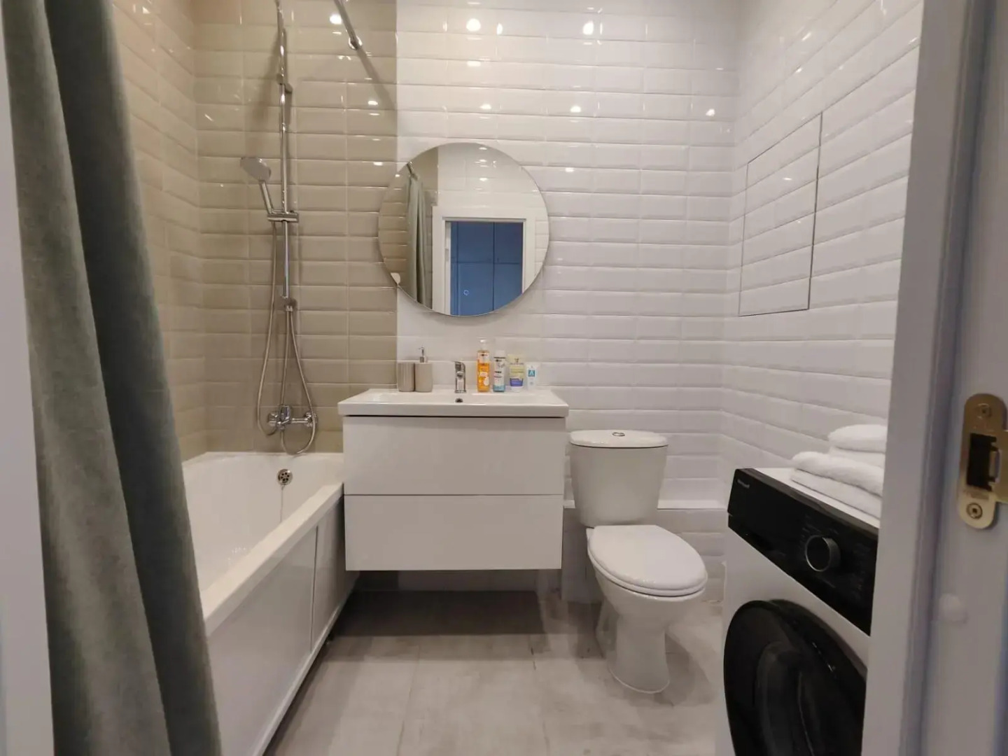 Deluxe Berzarina на улице Берзарина