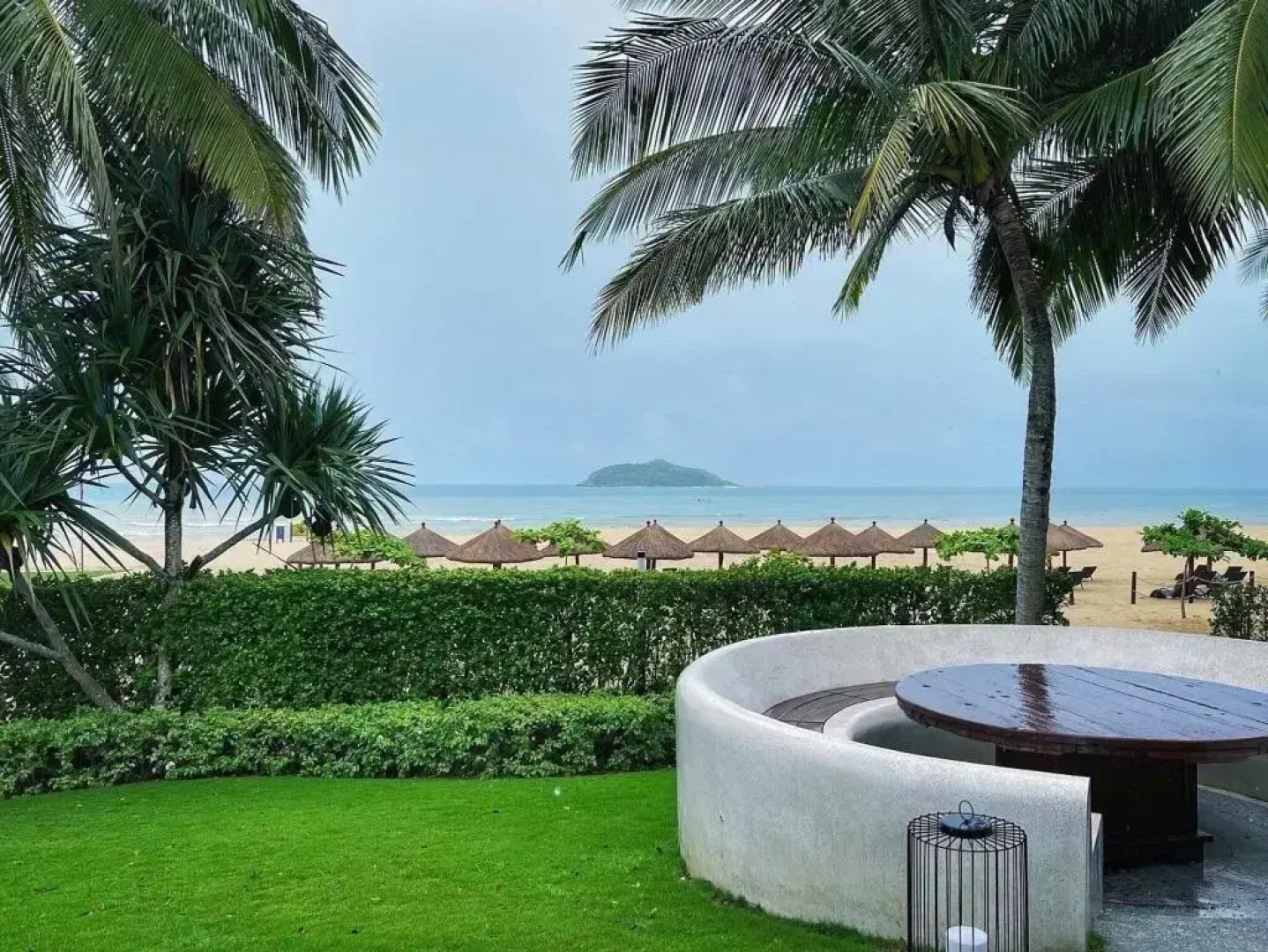 Le Meridien Shimei Bay Beach