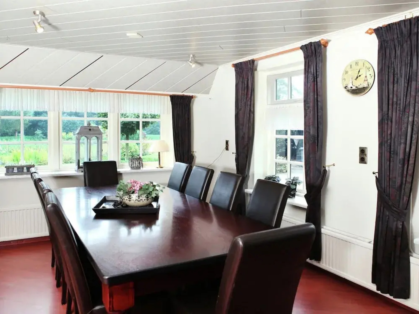 Modern Farmhouse Near Forest in Dalfsen