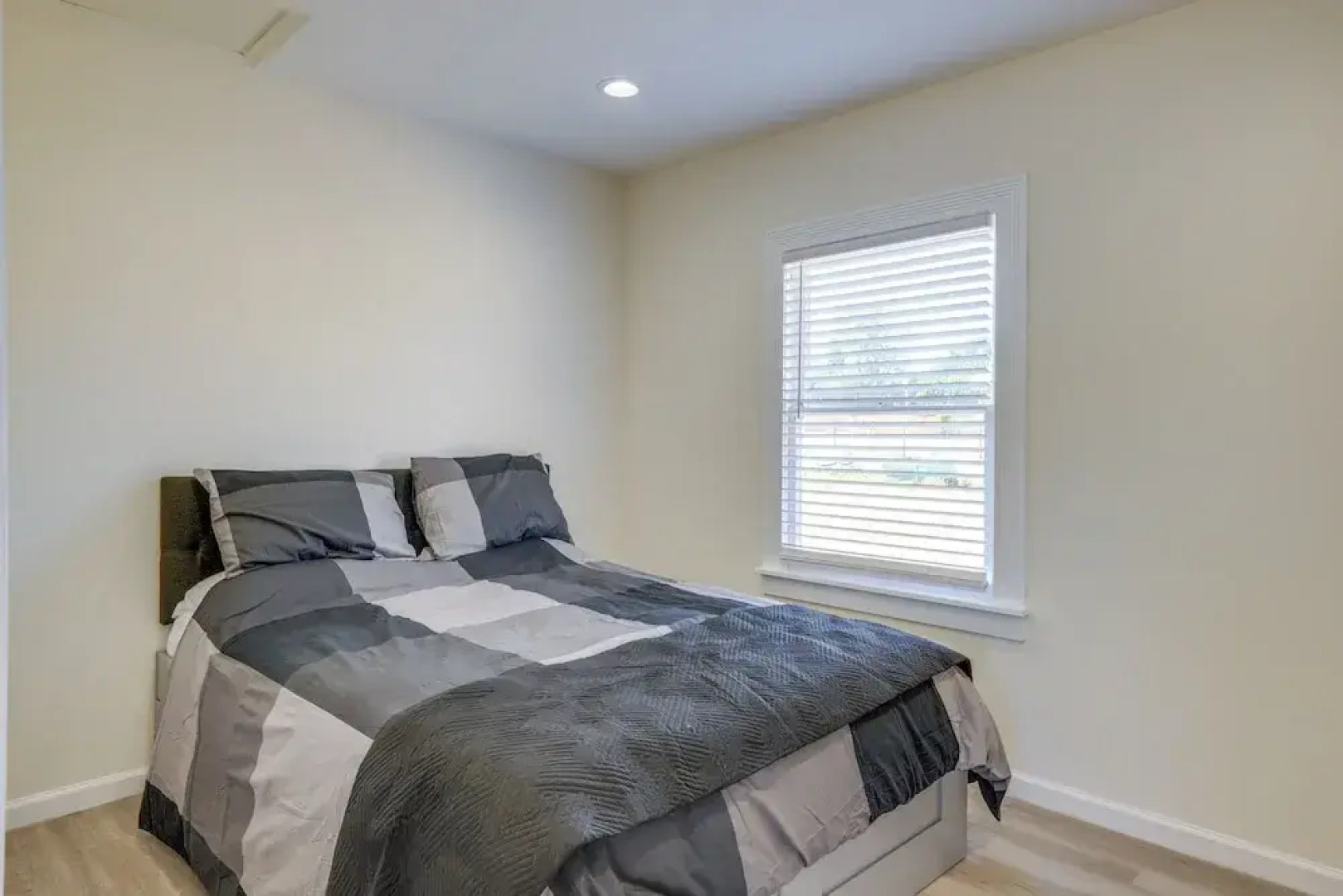 Walk to Dtwn Tehachapi: Updated Getaway w/ Yard!