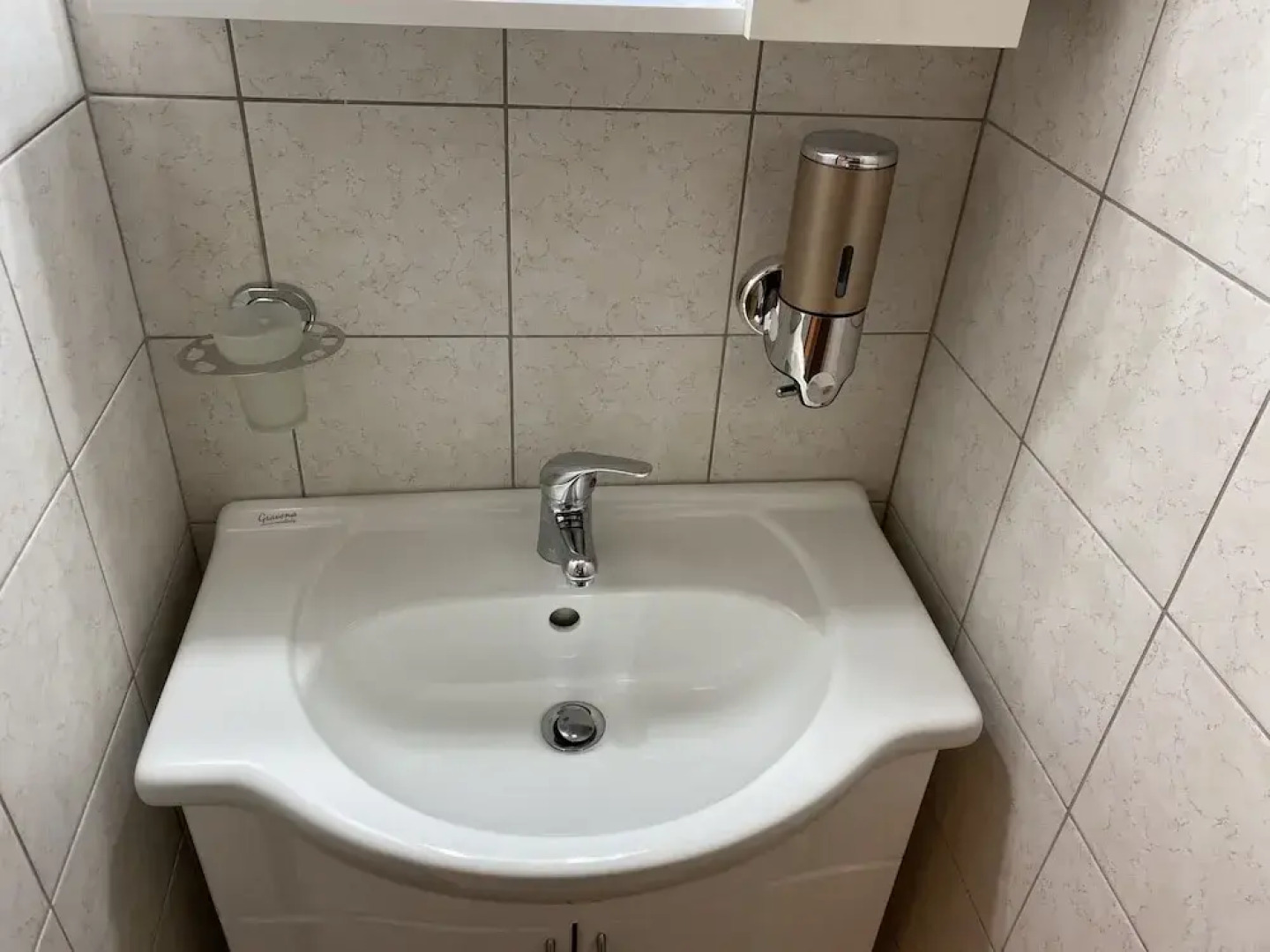 Apartment - Sleeps 2 & Swimming Pool