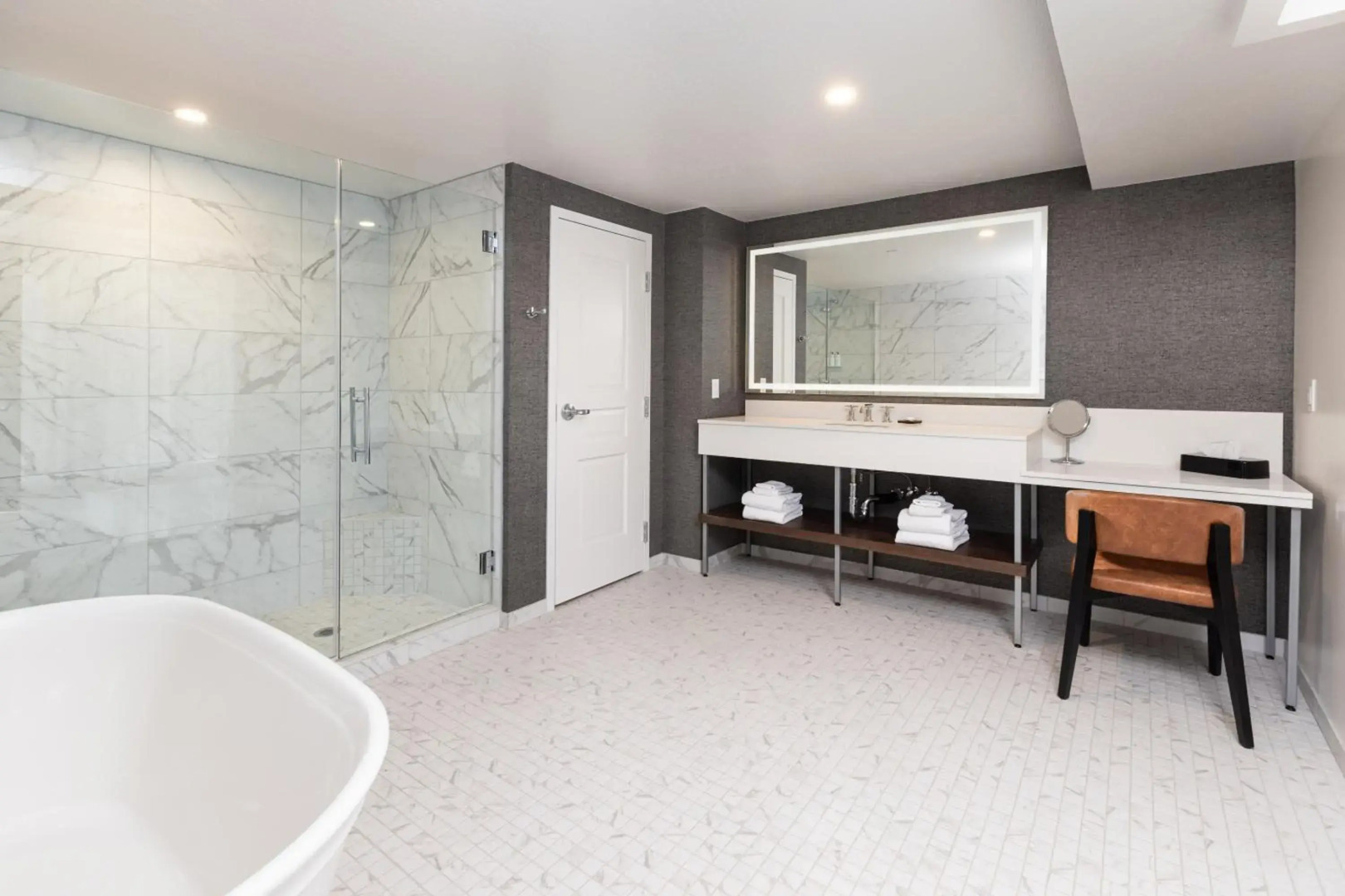 Sands Regency Casino Hotel — только для взрослых