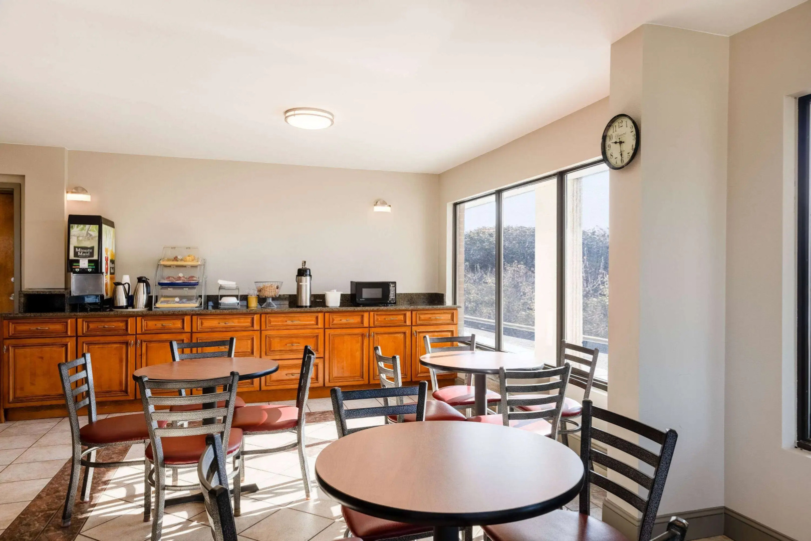 Days Inn by Wyndham Mooresville Lake Norman