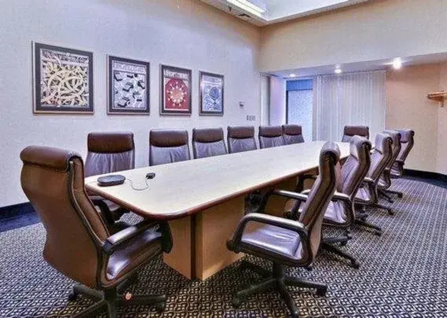 Rodeway Inn & Suites & Conference Center