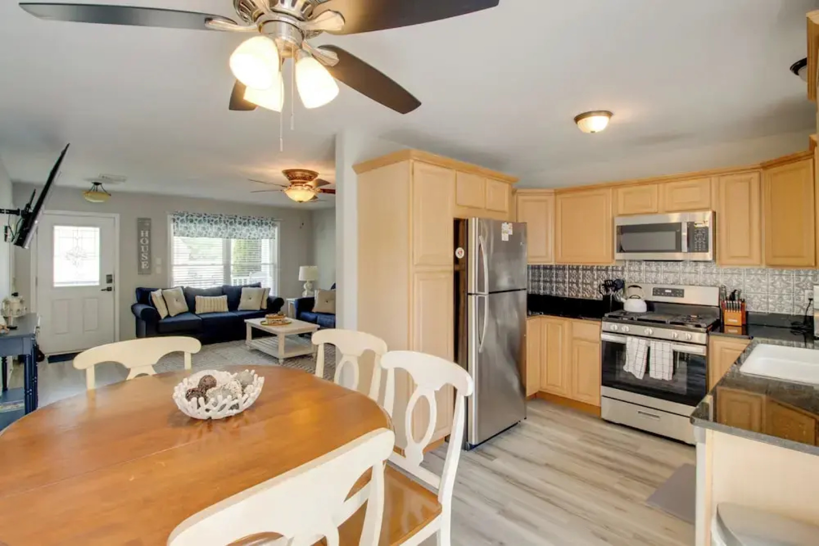 Charming Somers Point House w/ Private Pool!