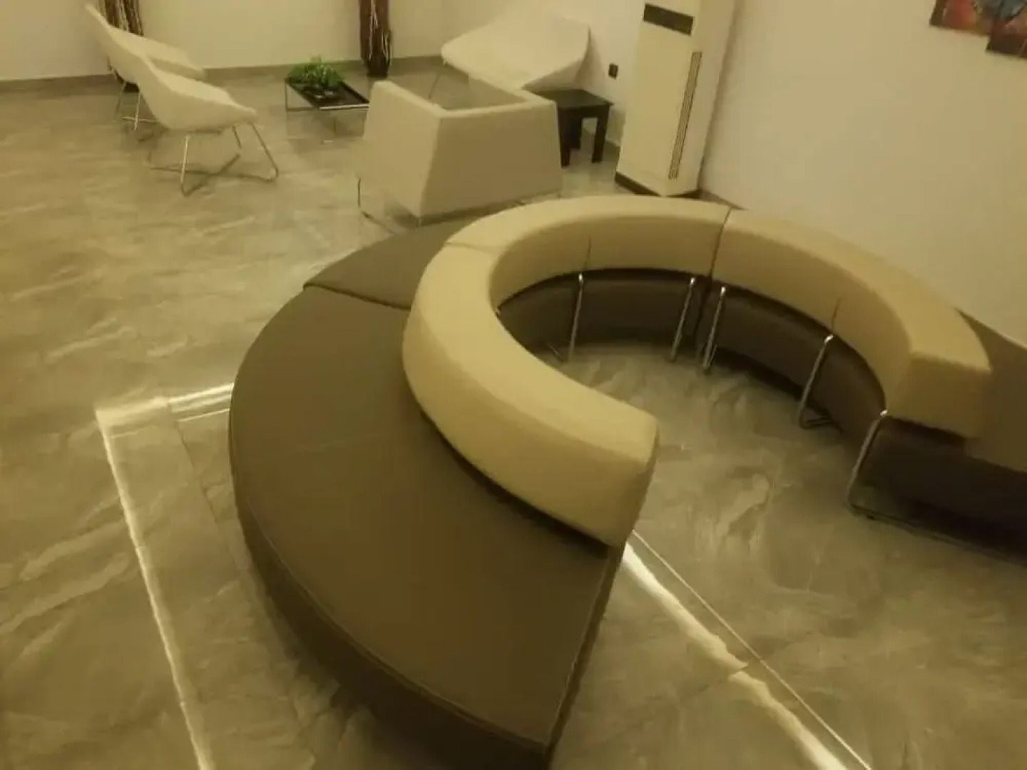 The Point Rayfield  Hotel