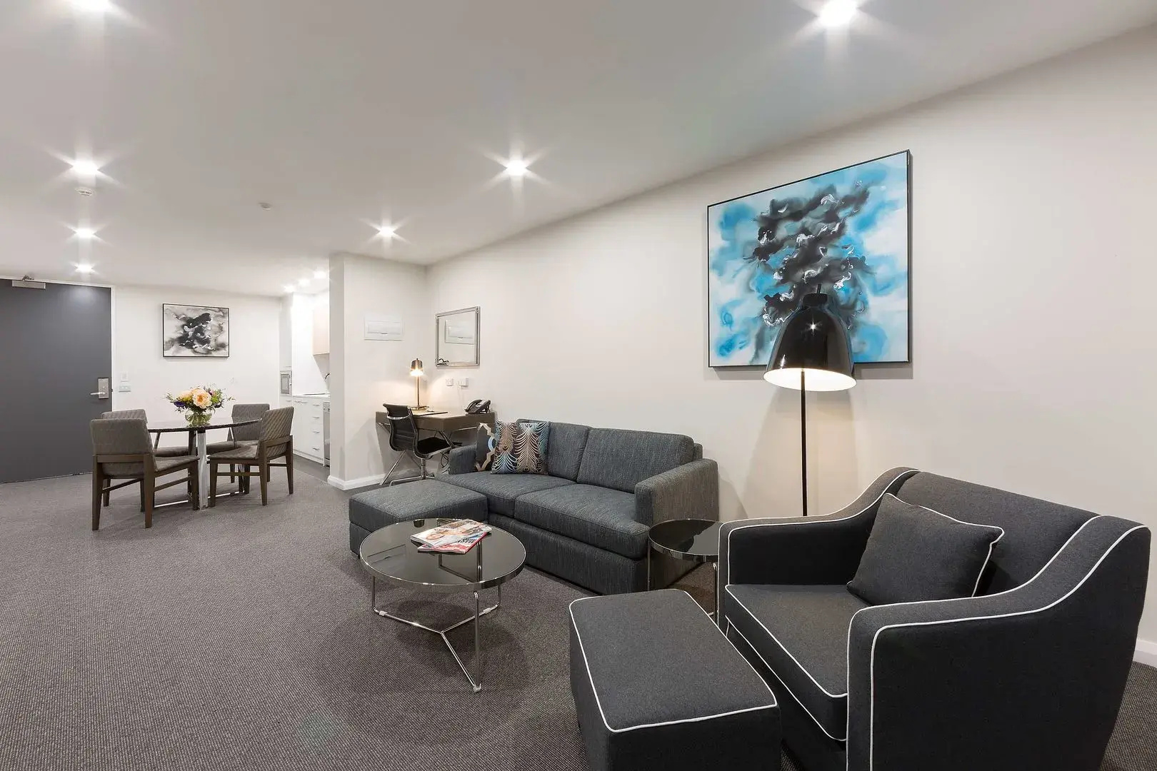 Avenue Hotel Canberra