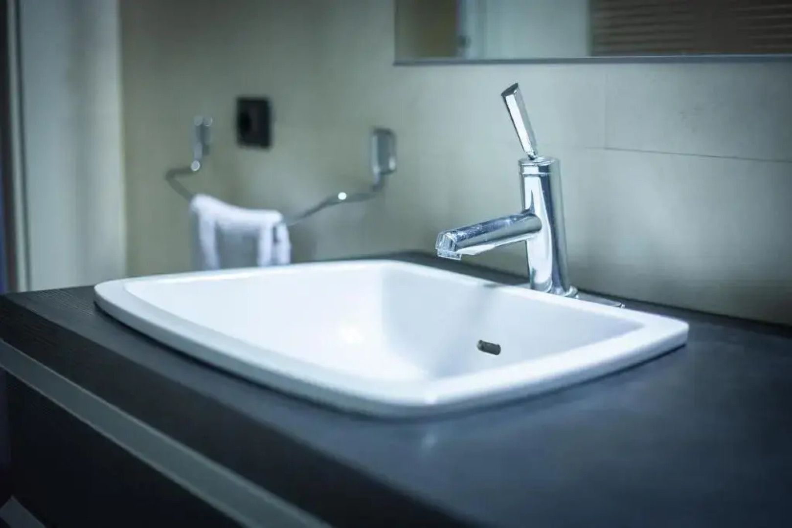 Cinematic Modern Flat, 100 mt da Ospedale