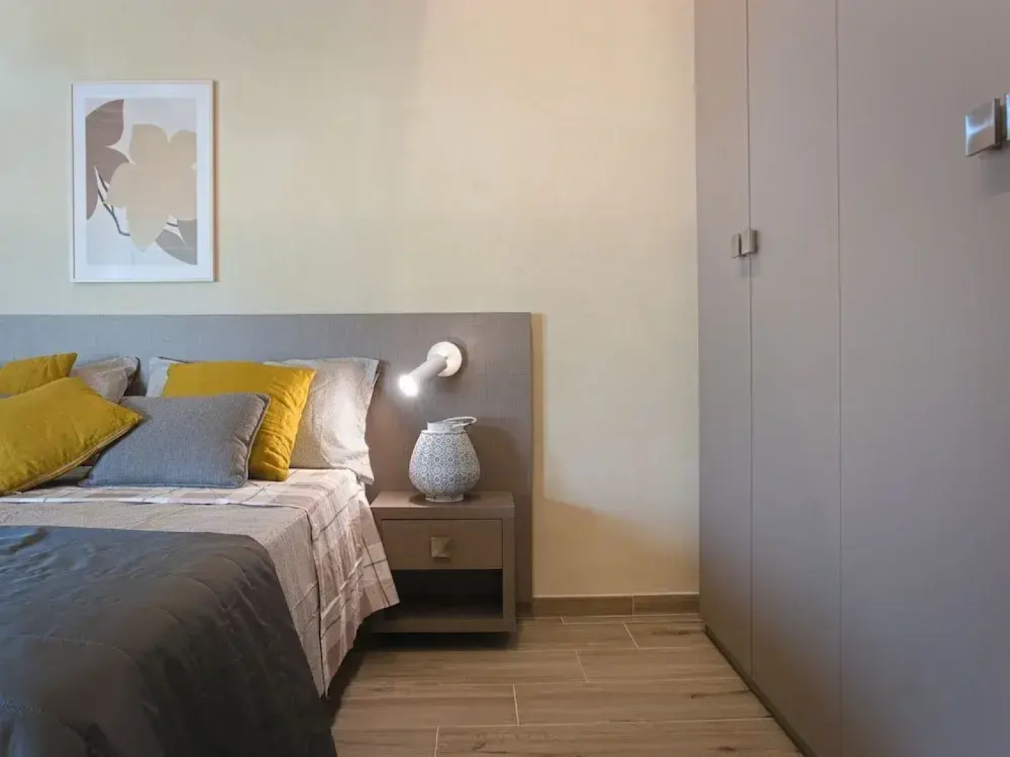 Modern Apartment Near Pistoia With Shared Garden