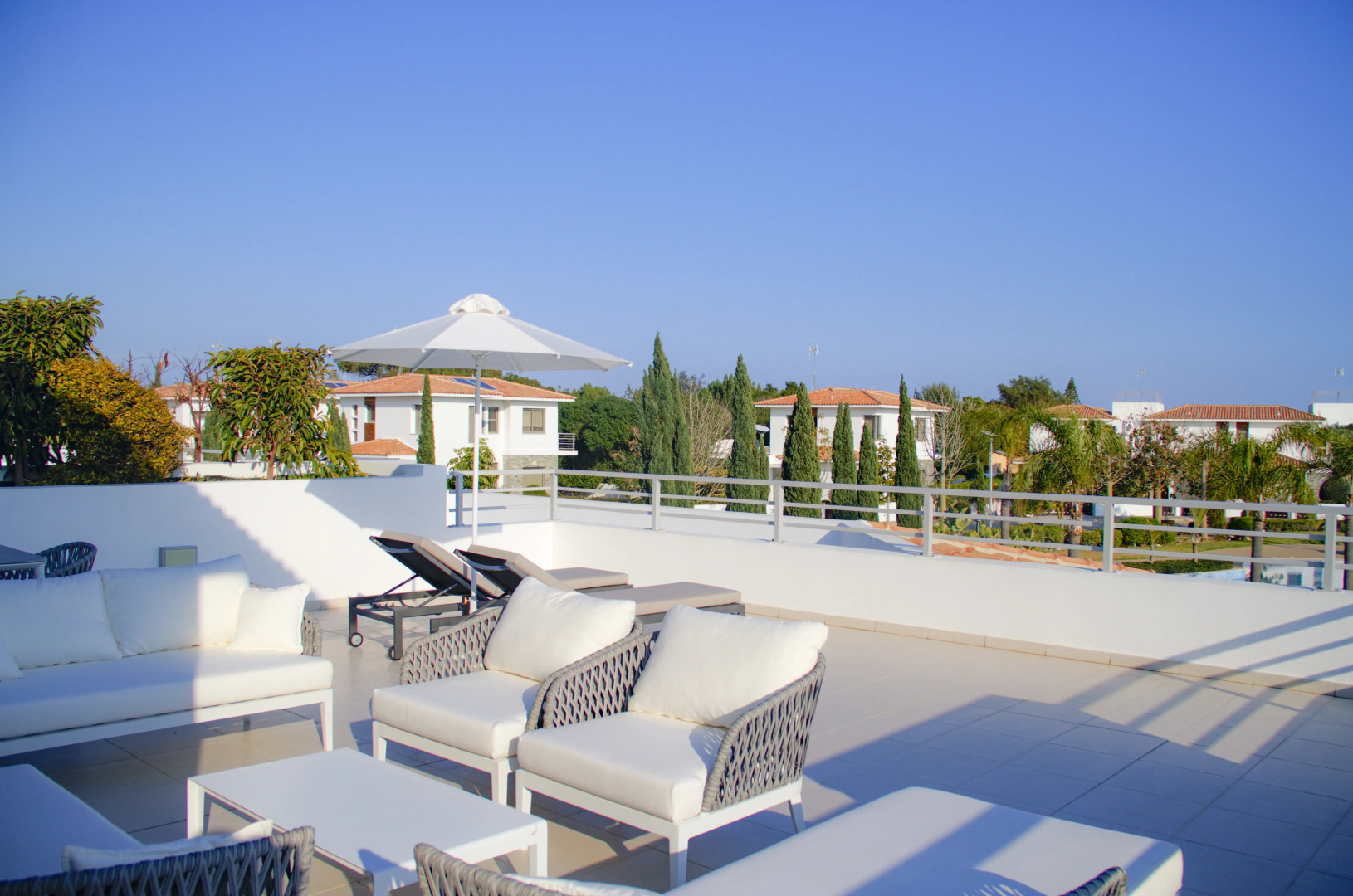 Atlantis Gardens Apartments & Villas