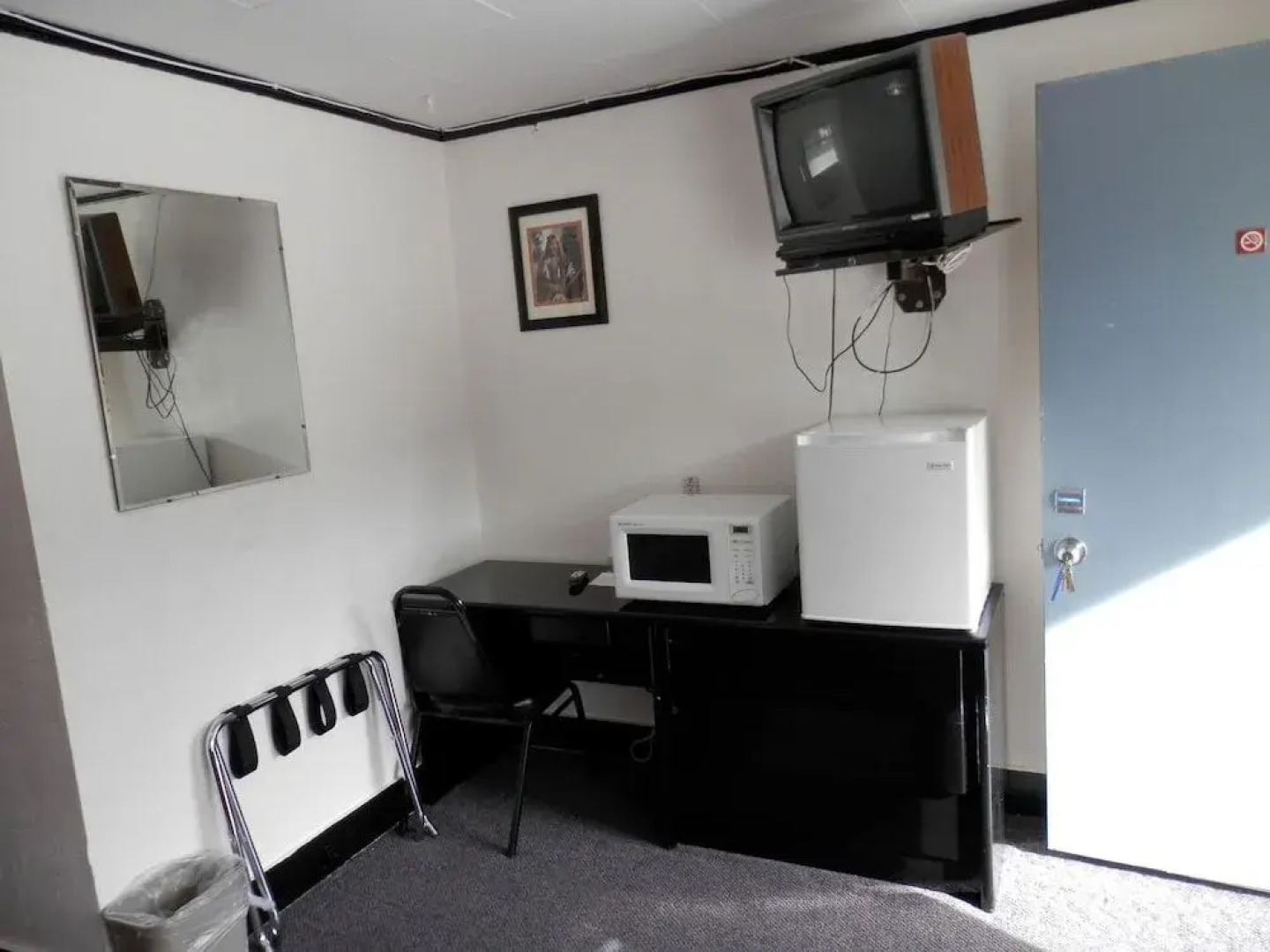 Trail Motel