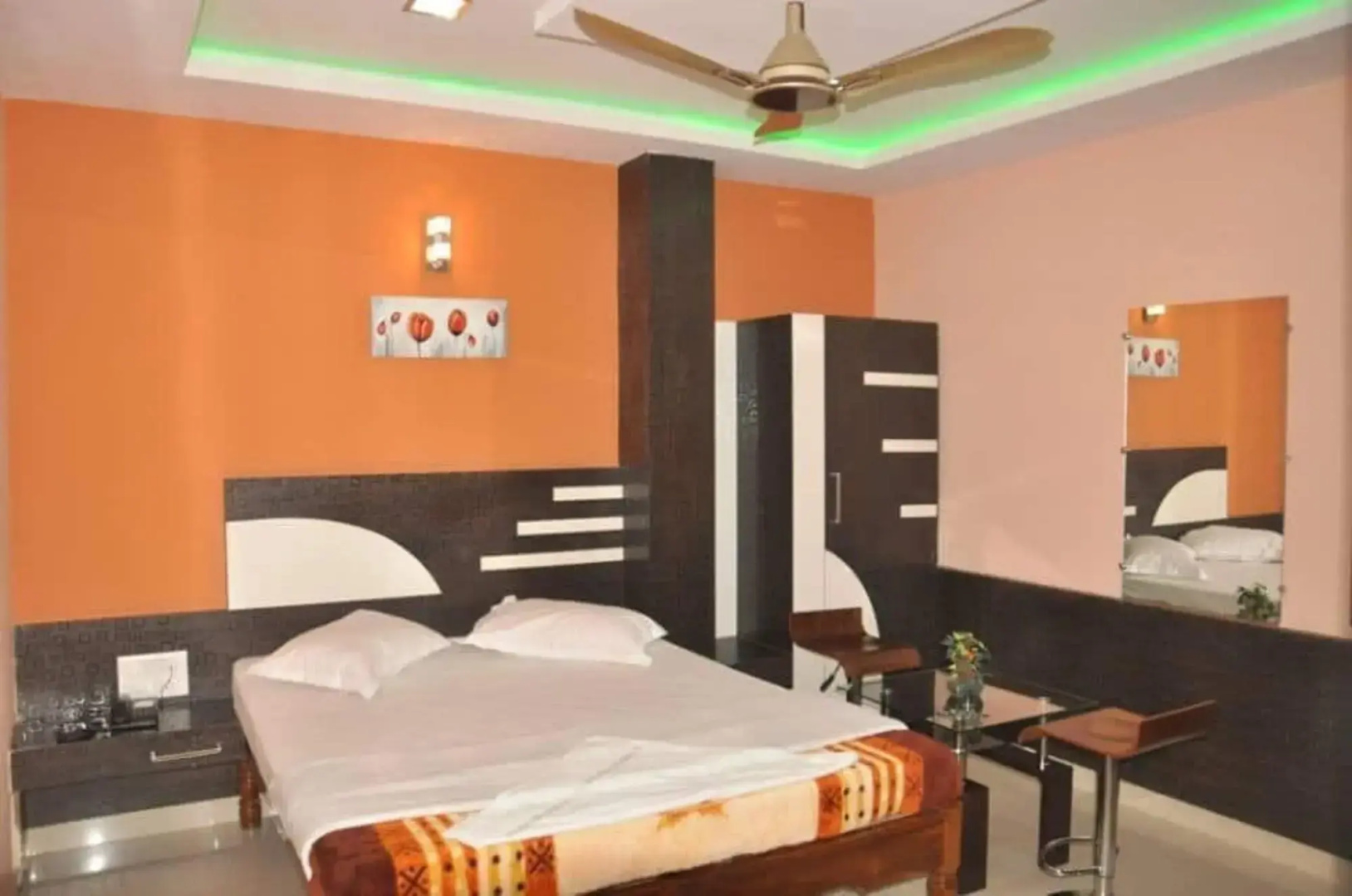 Hotel 180 Degree
