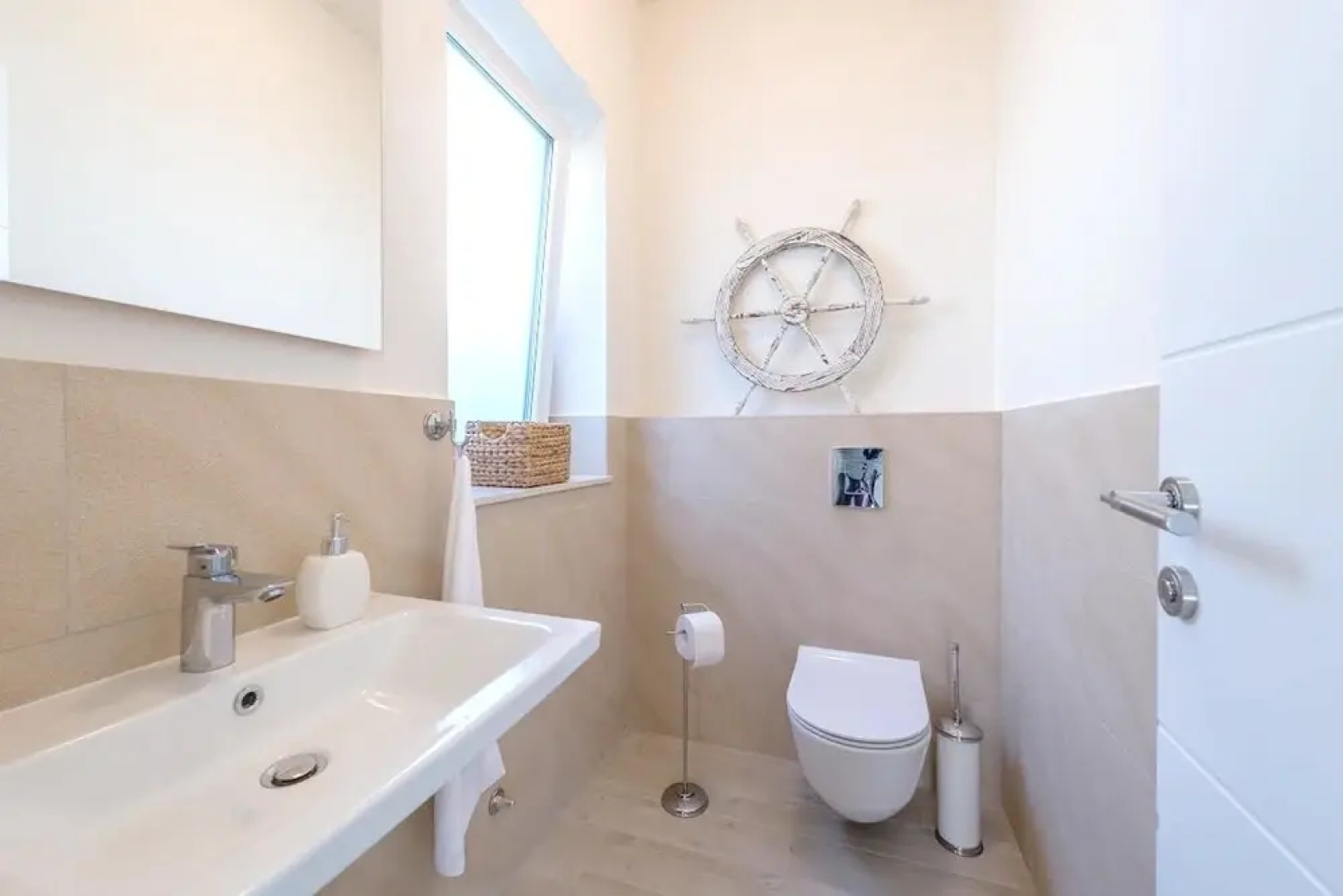 Villa With 4 Bedrooms in Pitve, With Wonderful sea View, Private Pool,