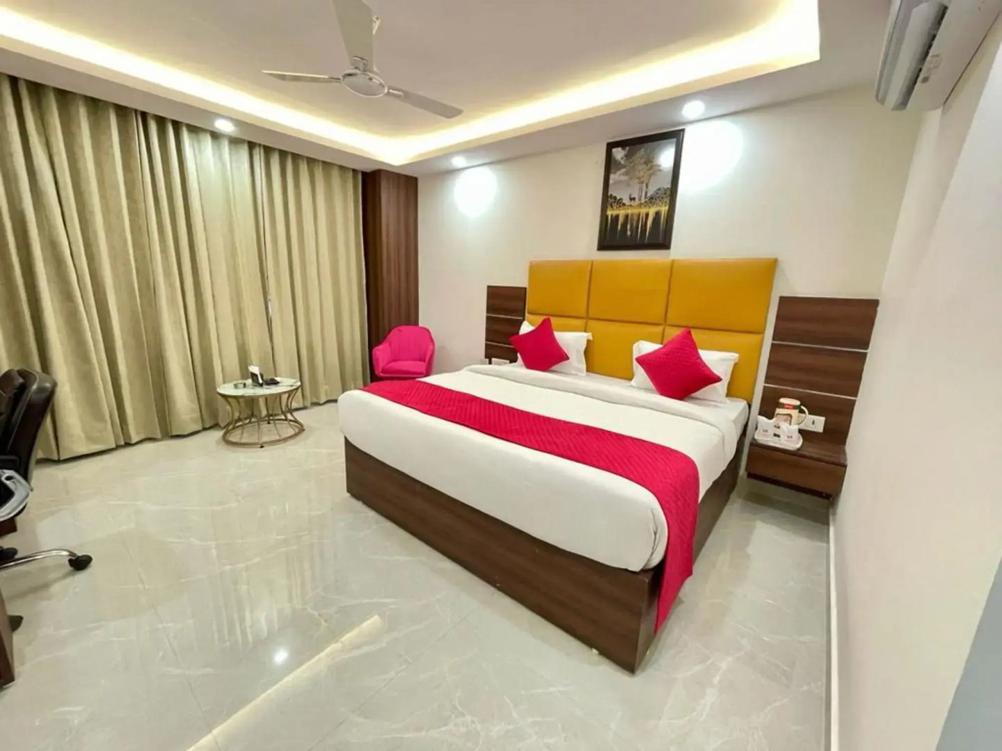 OYO 1922 Hotel Rajmandir