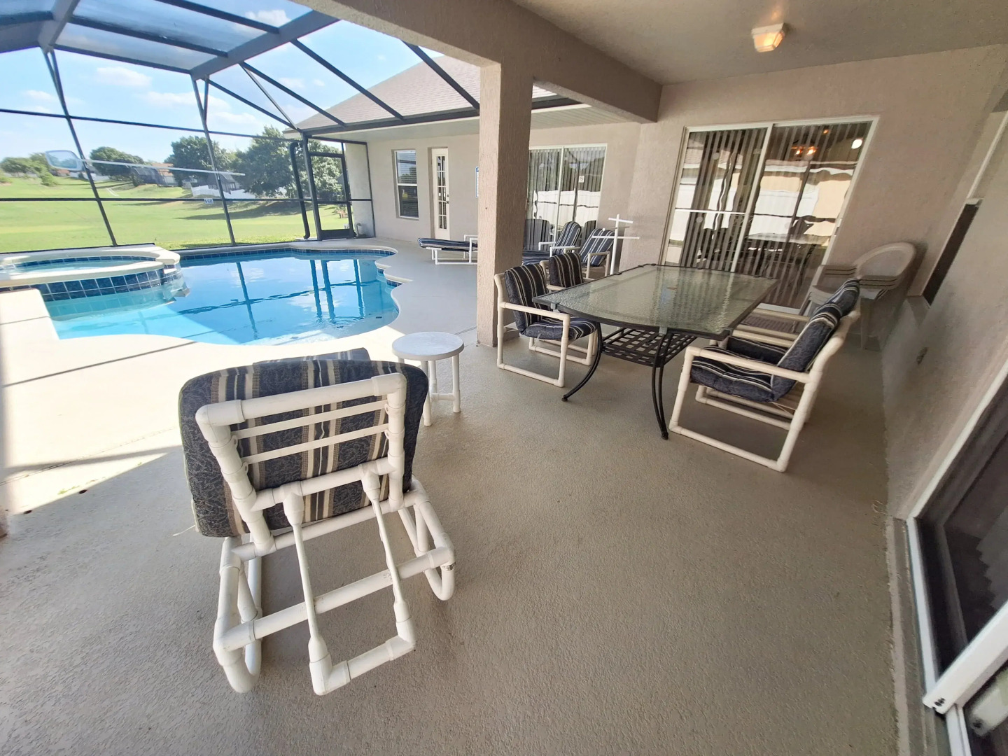 Private Pool Home with Spa & Games Room, Clermont, US
