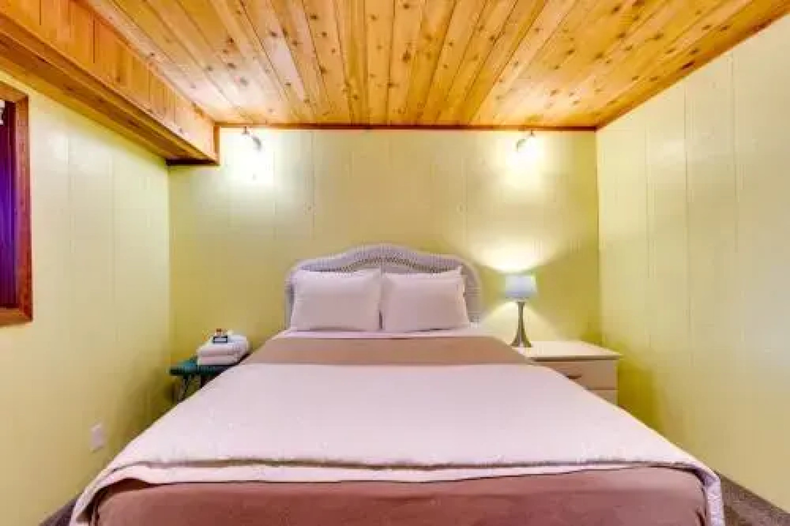 Manzanita Beach Cottage