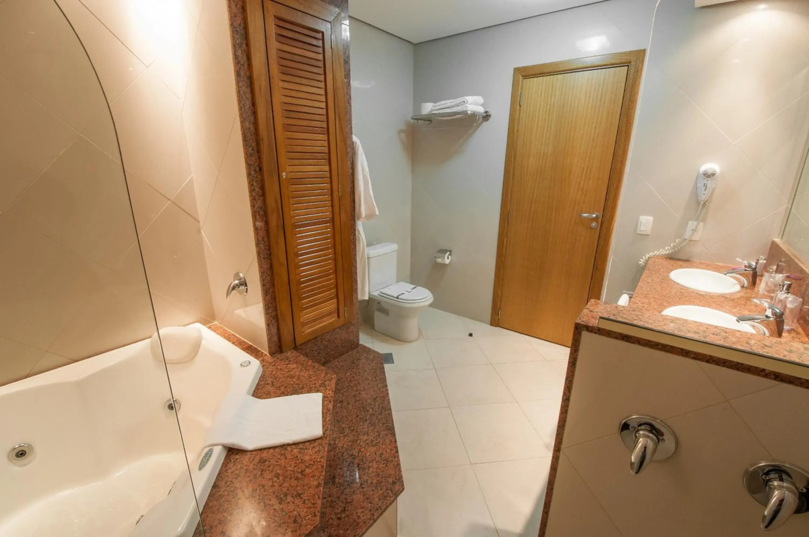 Hotel Jacques Georges Tower