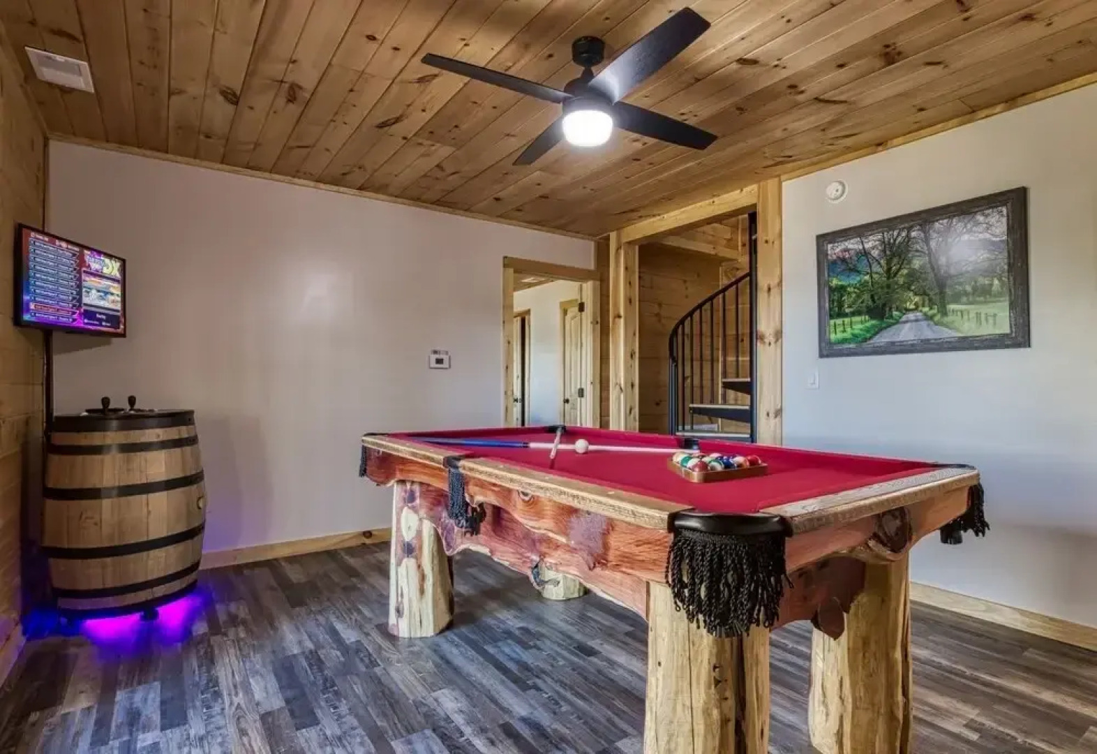 Smoky Lake Retreat 3 Bedroom Cabin by RedAwning