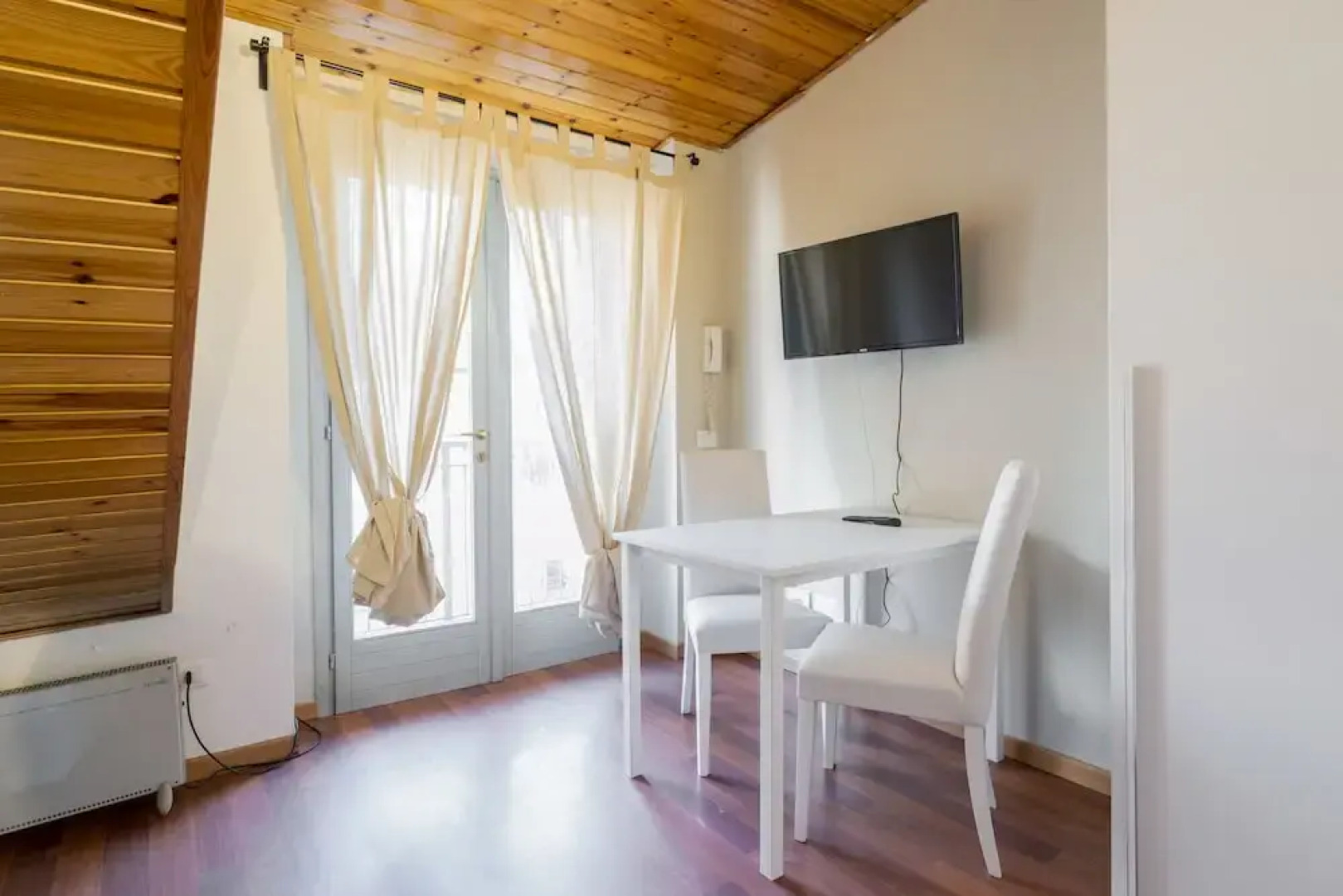 Cadorna Center Studio- Flats Collection