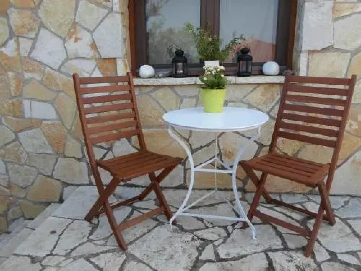 Arcadian Apartments & Studios