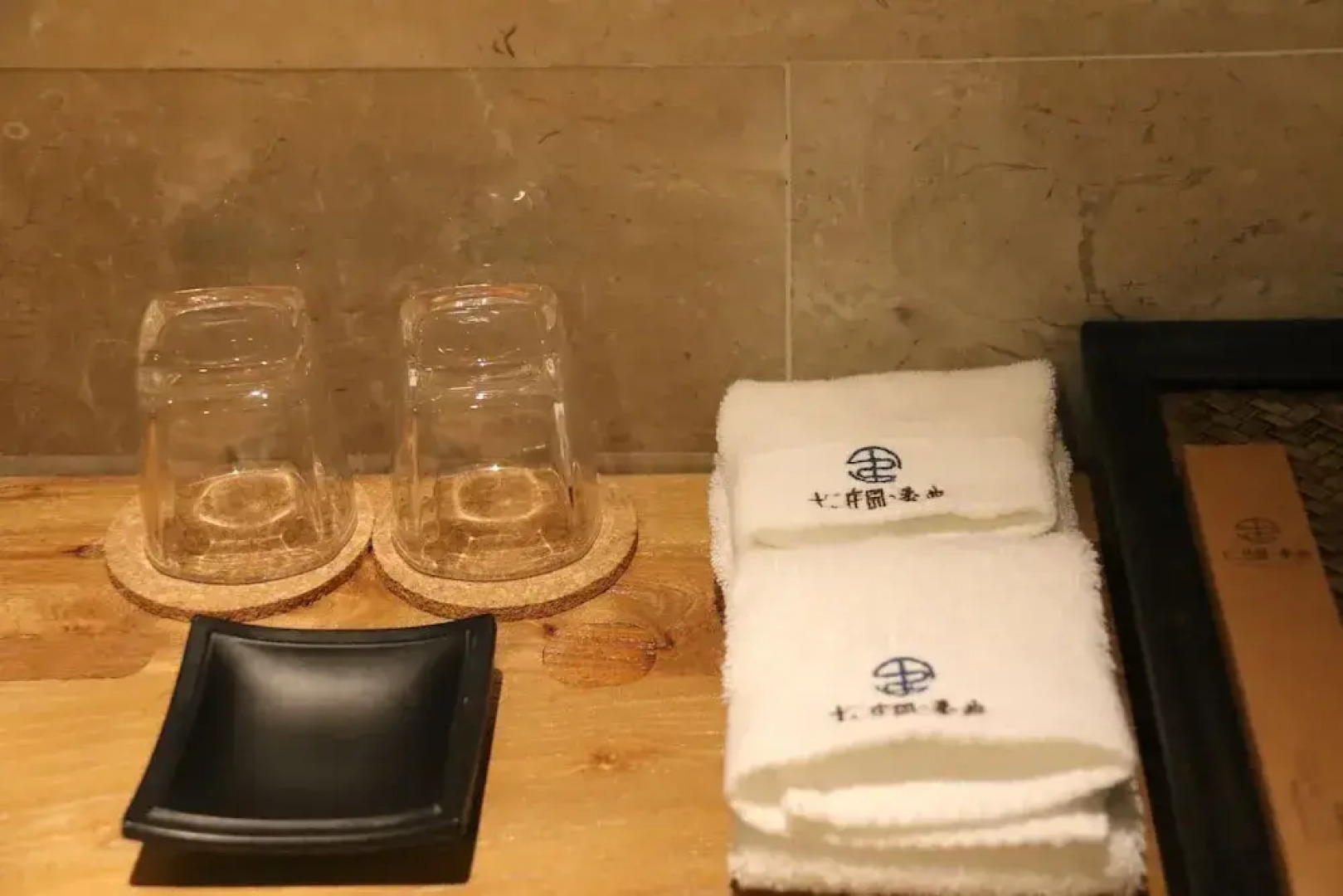 The Twelve Manor•Terraces Lodge