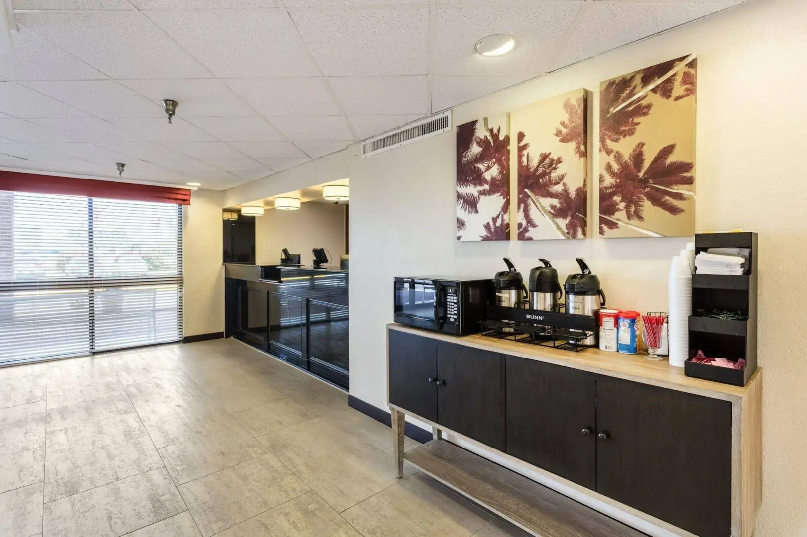 Tropical Palms Hotel