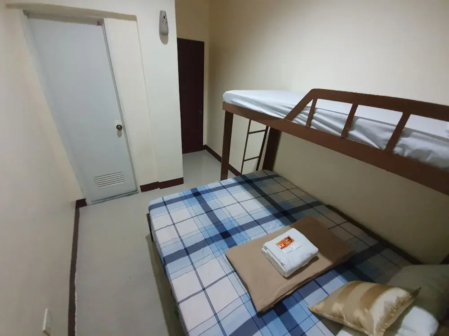 Grants Building Traveller's Lodge