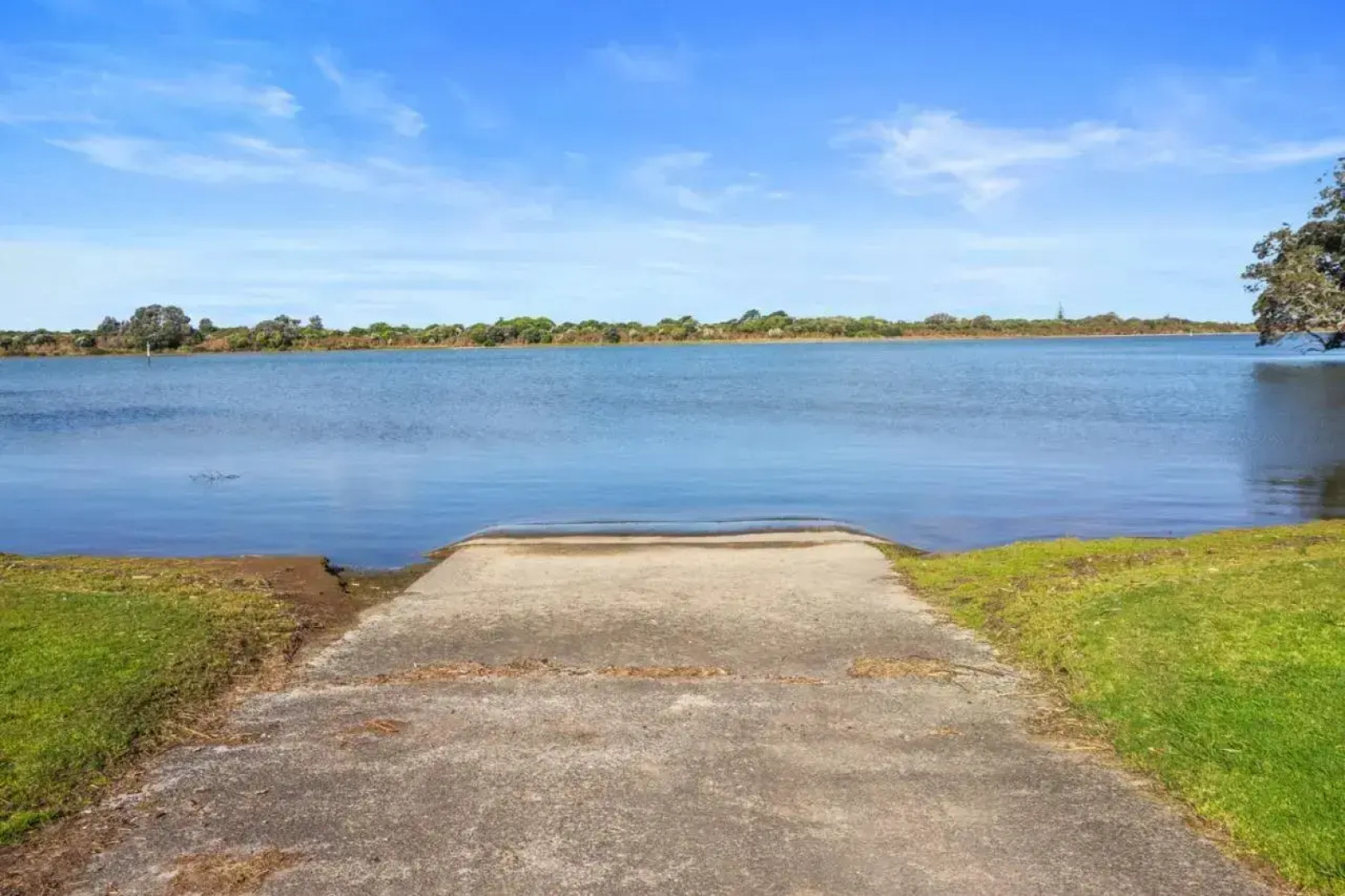 Coastal Breeze - Waihi Holiday Home
